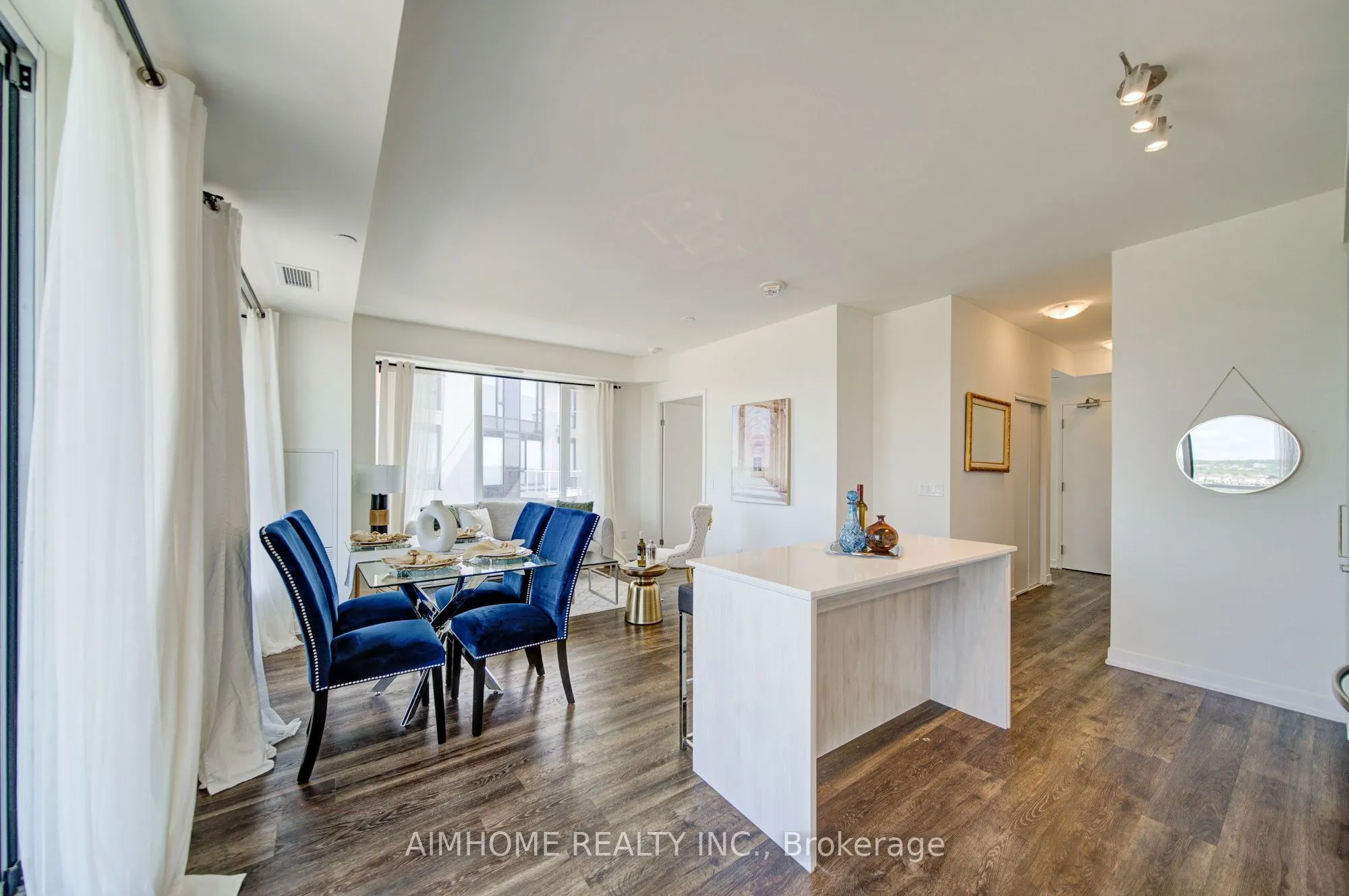 2 David Eyer Road E #829