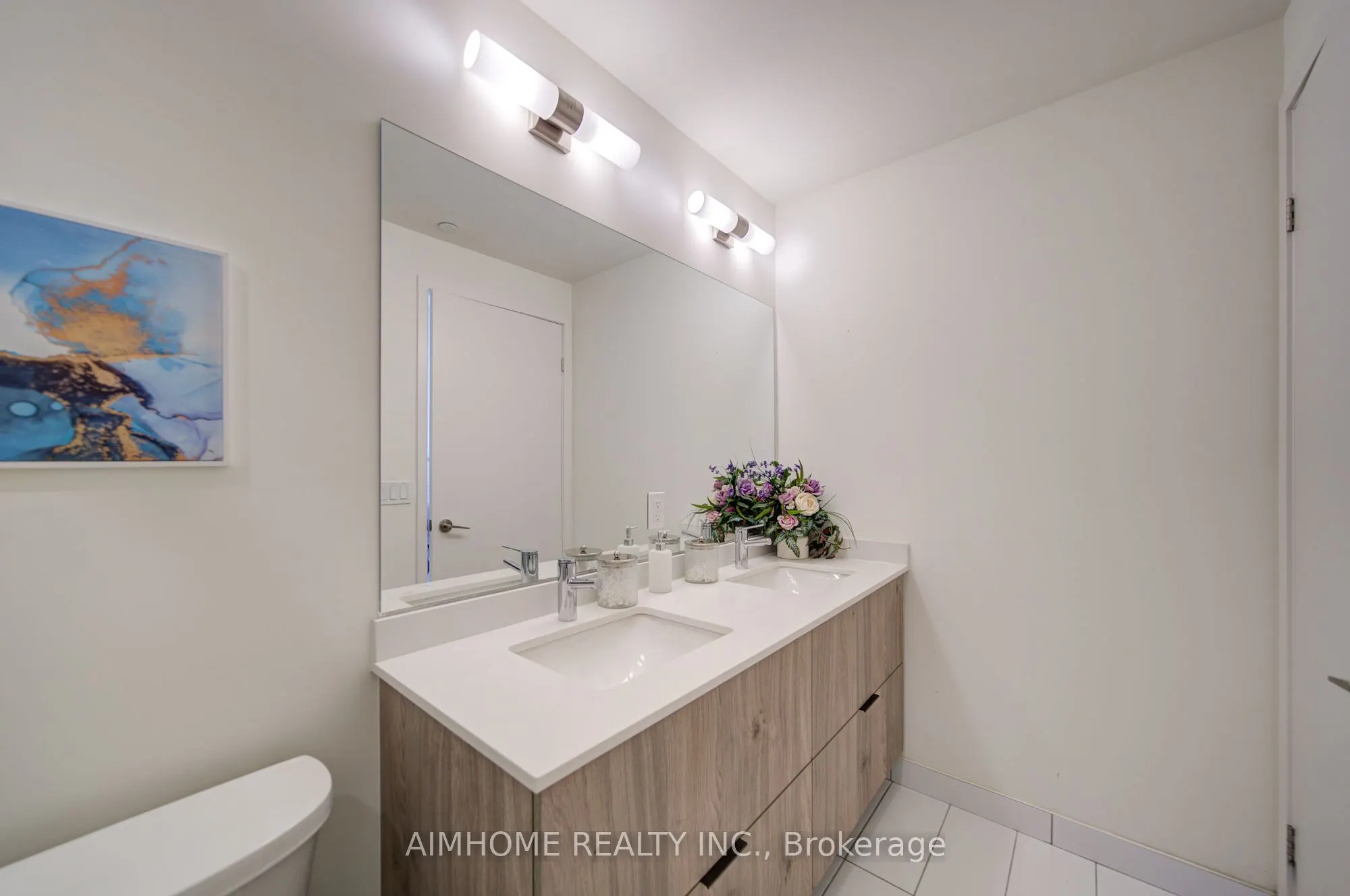 2 David Eyer Road E #829