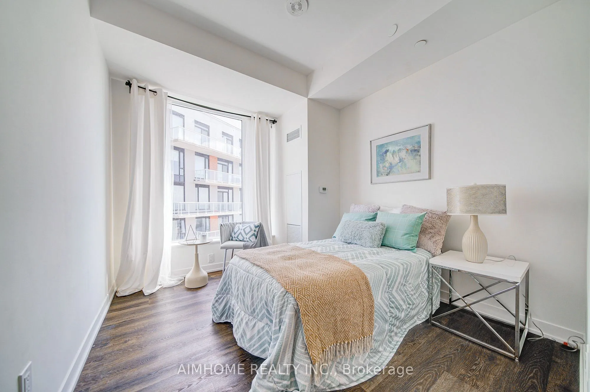 2 David Eyer Road E #829