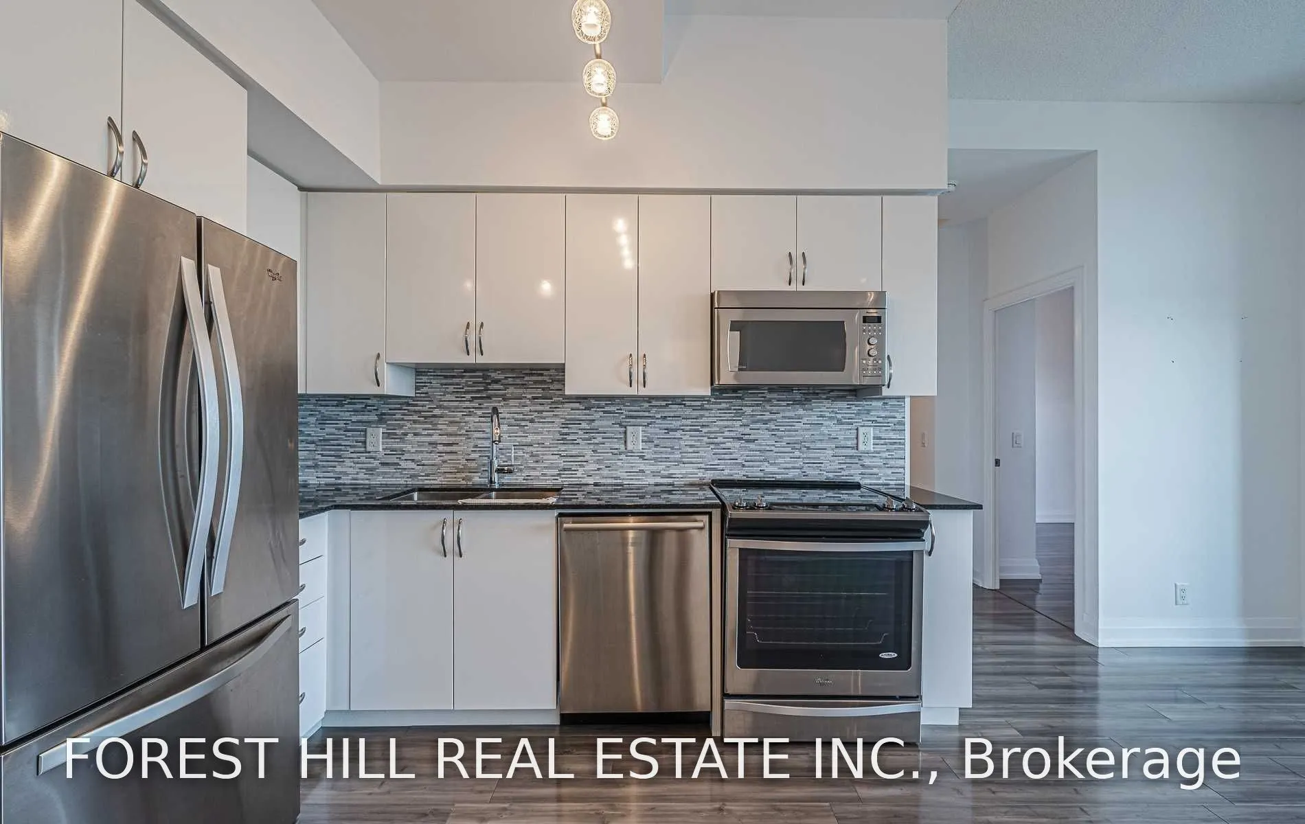 7890 Bathurst Street #611