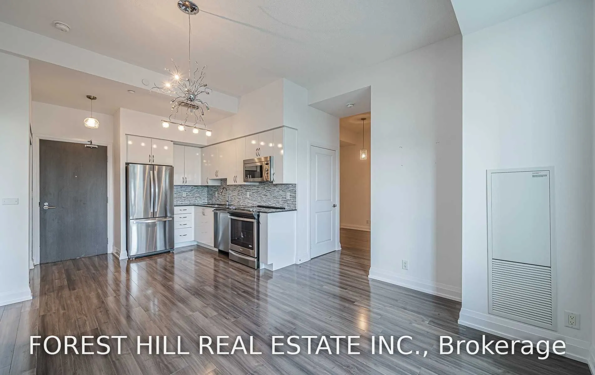 7890 Bathurst Street #611