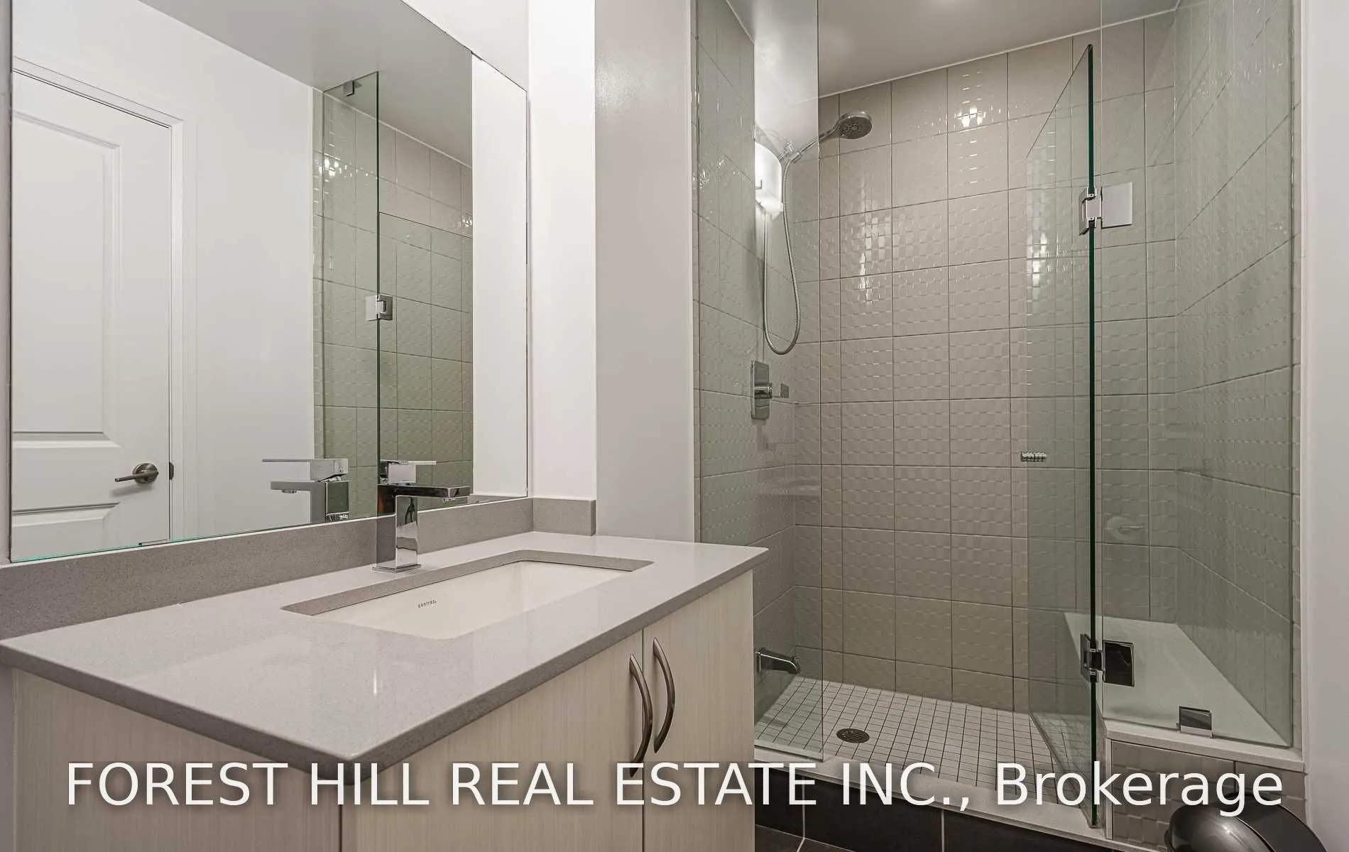 7890 Bathurst Street #611