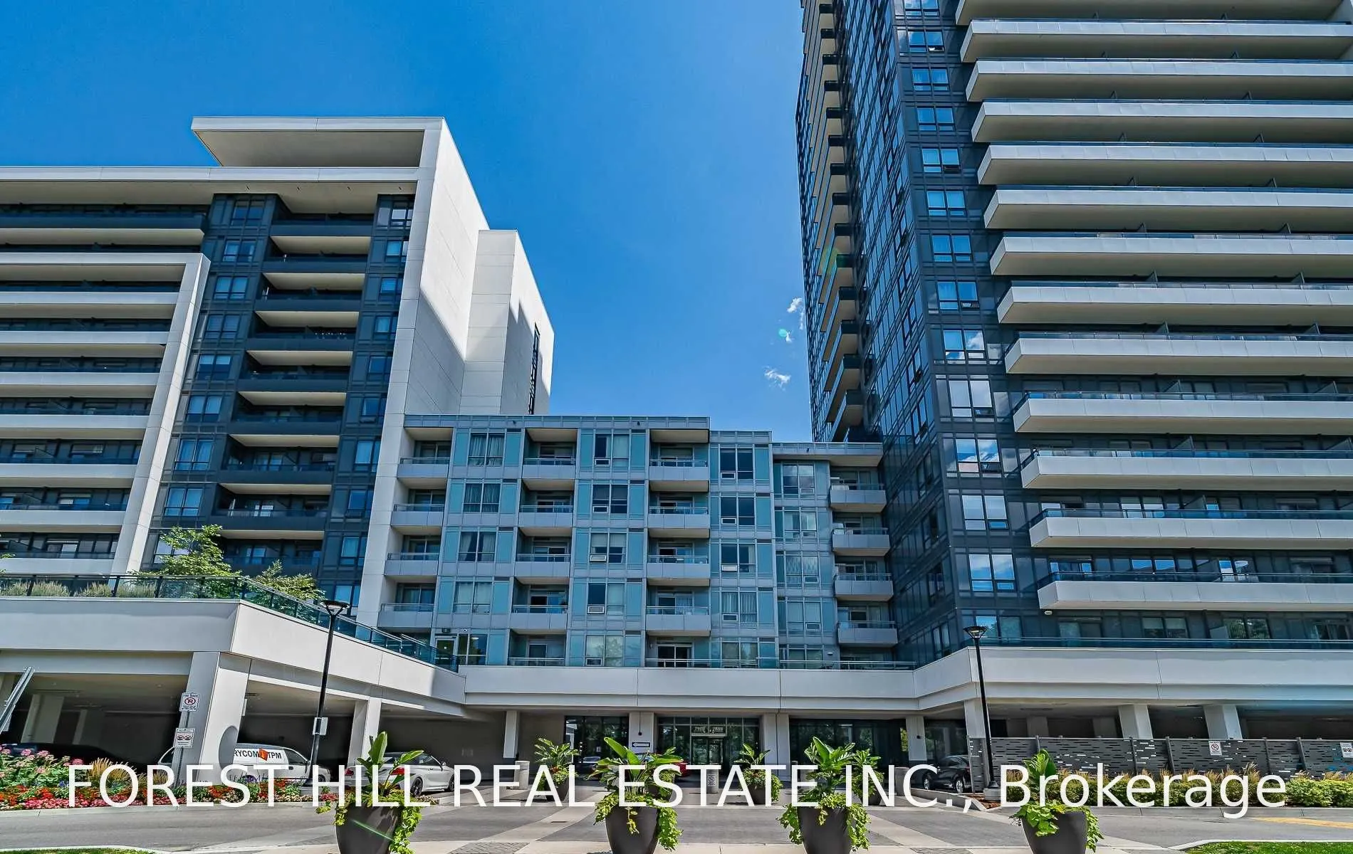 7890 Bathurst Street #611