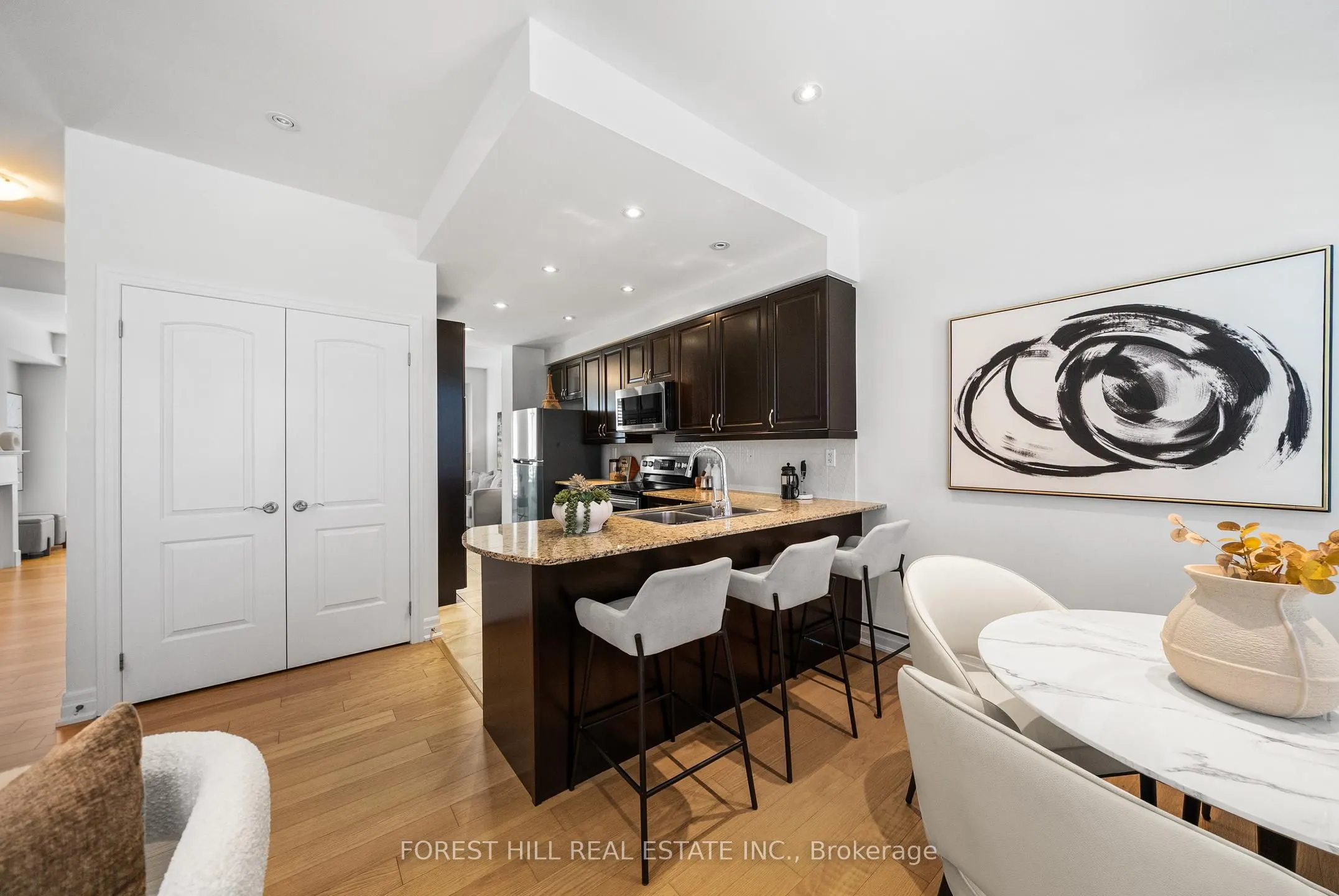 25 Beverley Glen Boulevard #25