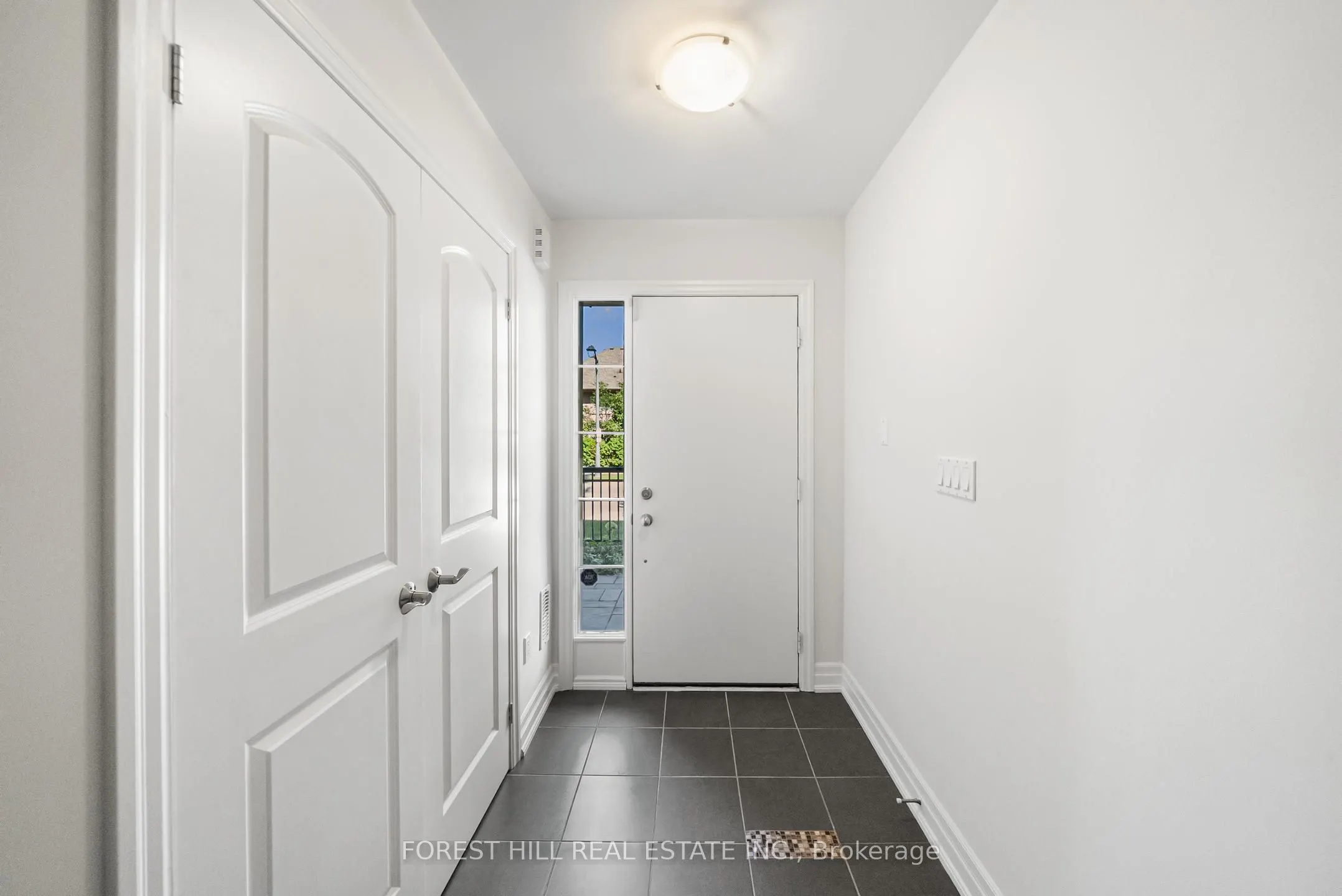 25 Beverley Glen Boulevard #25