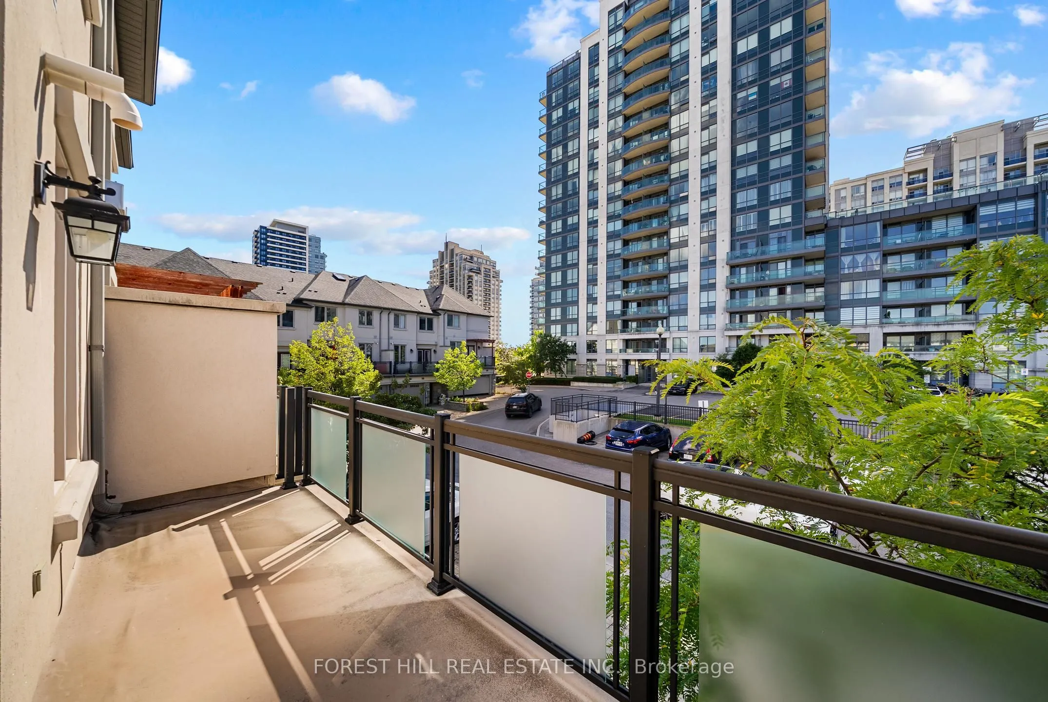 25 Beverley Glen Boulevard #25