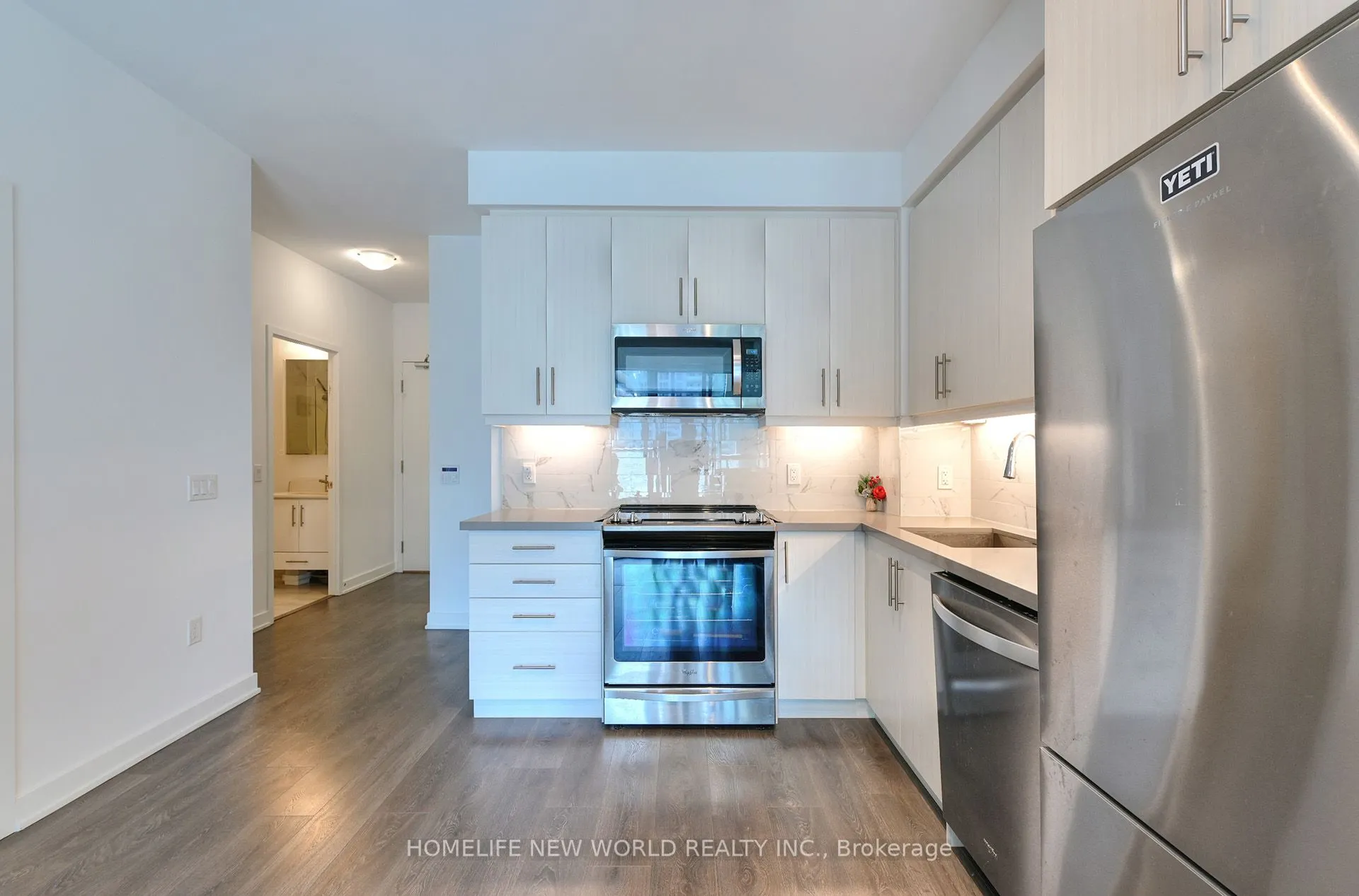85 Oneida Crescent #811