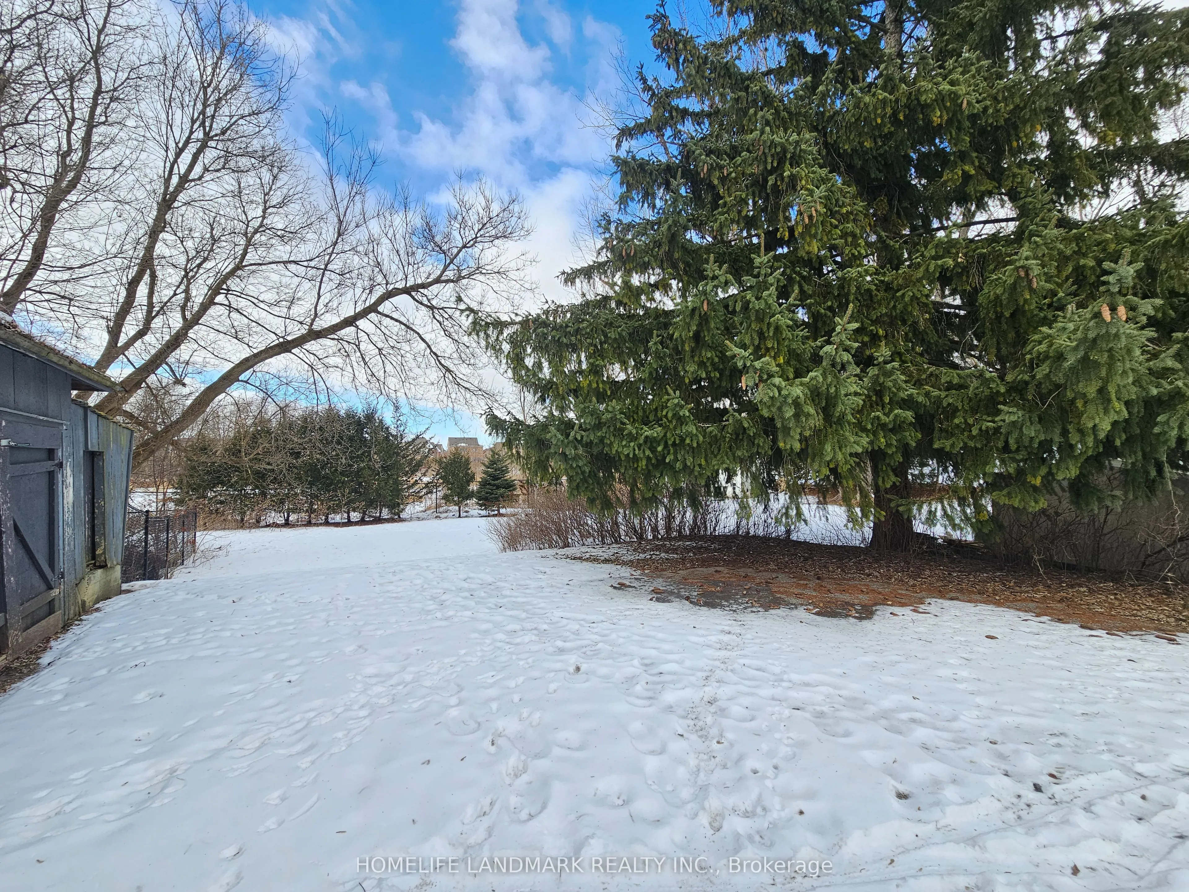 18852 Leslie Street #Side Unit (Facing North)