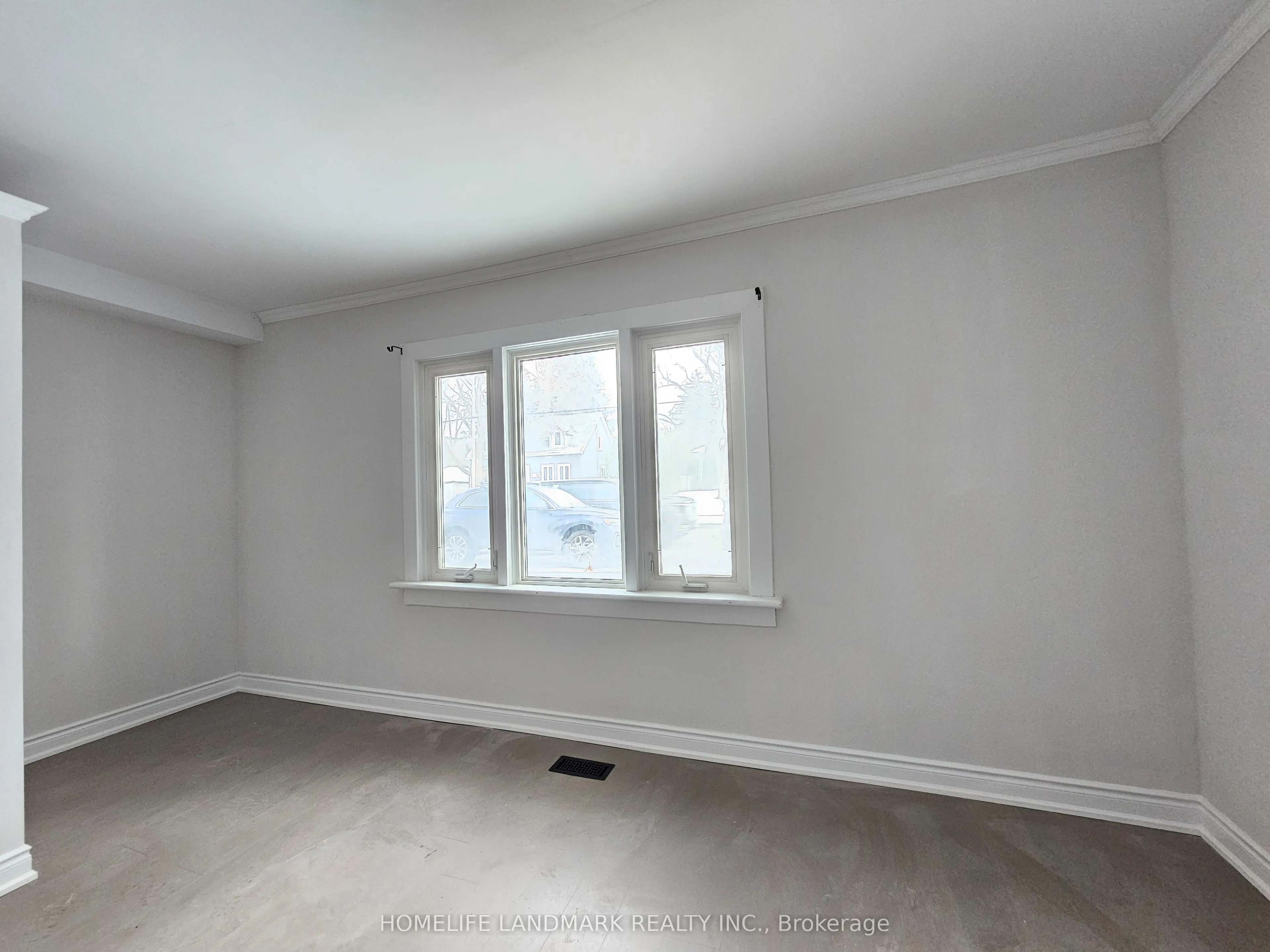 18852 Leslie Street #Side Unit (Facing North)