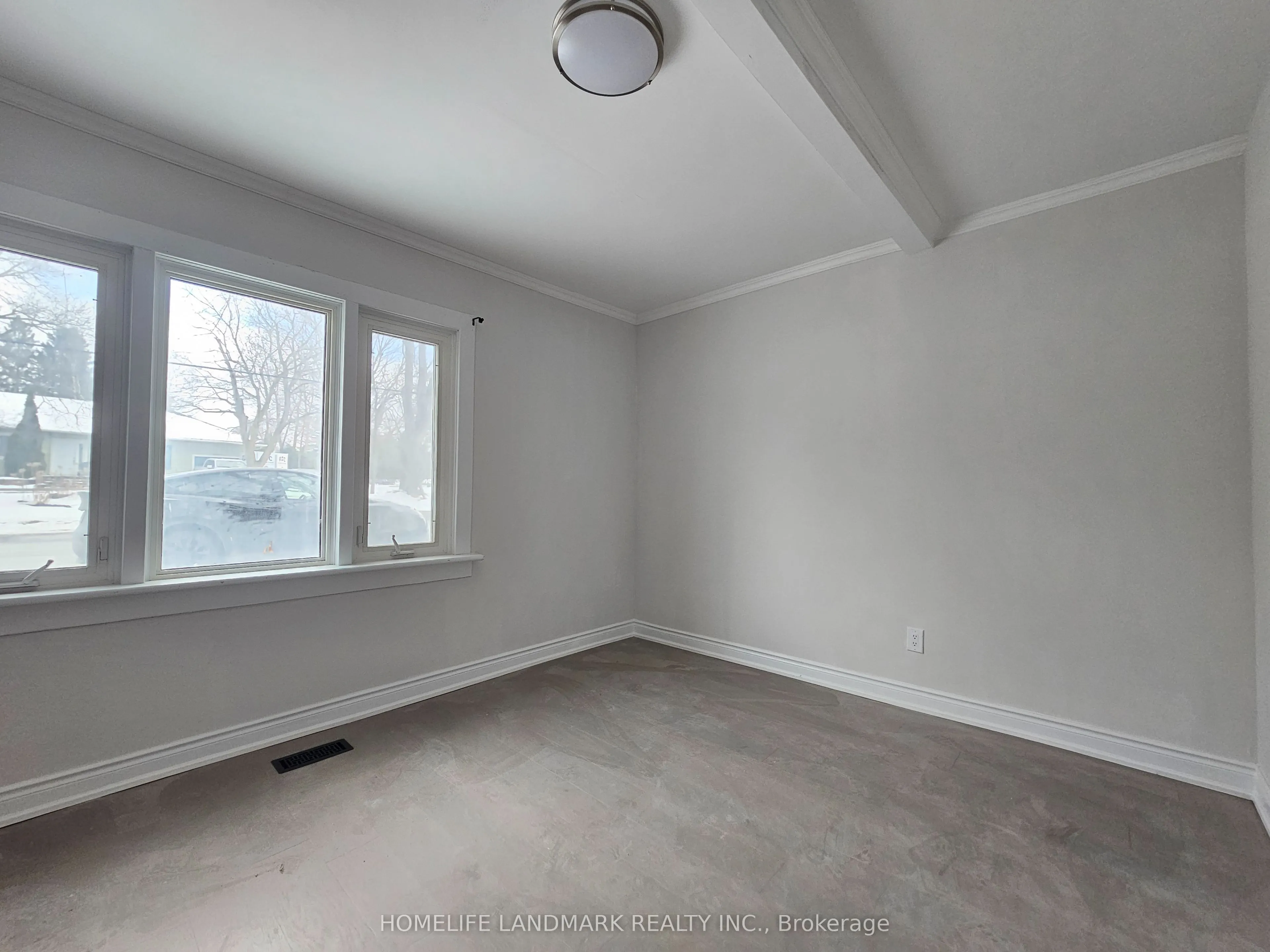 18852 Leslie Street #Side Unit (Facing North)