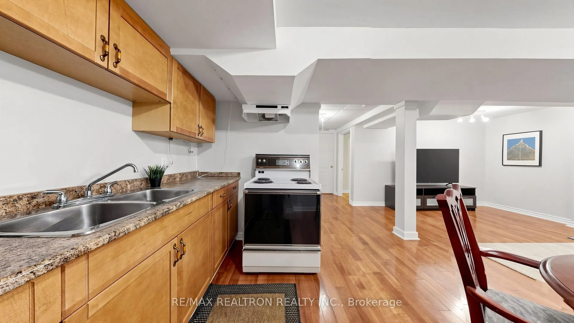 492 Pleasant Ridge Avenue
