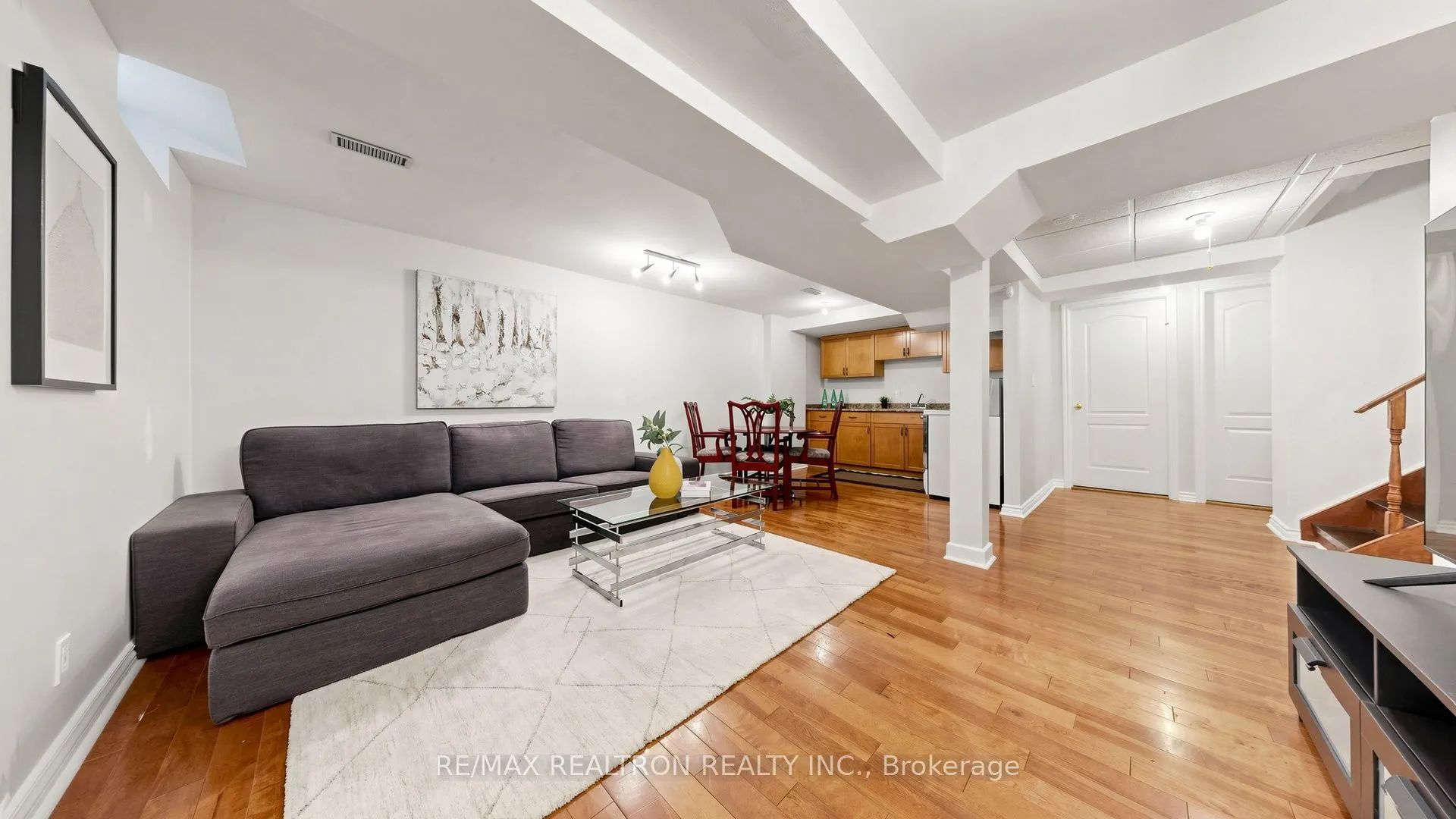 492 Pleasant Ridge Avenue
