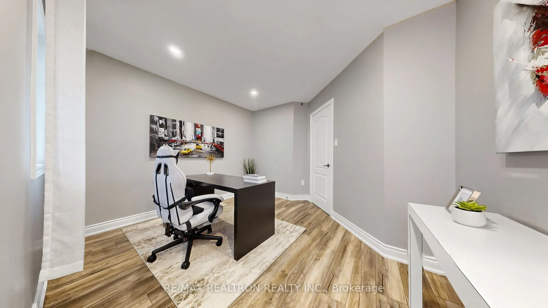 492 Pleasant Ridge Avenue