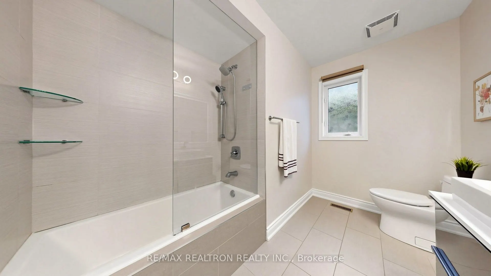 492 Pleasant Ridge Avenue