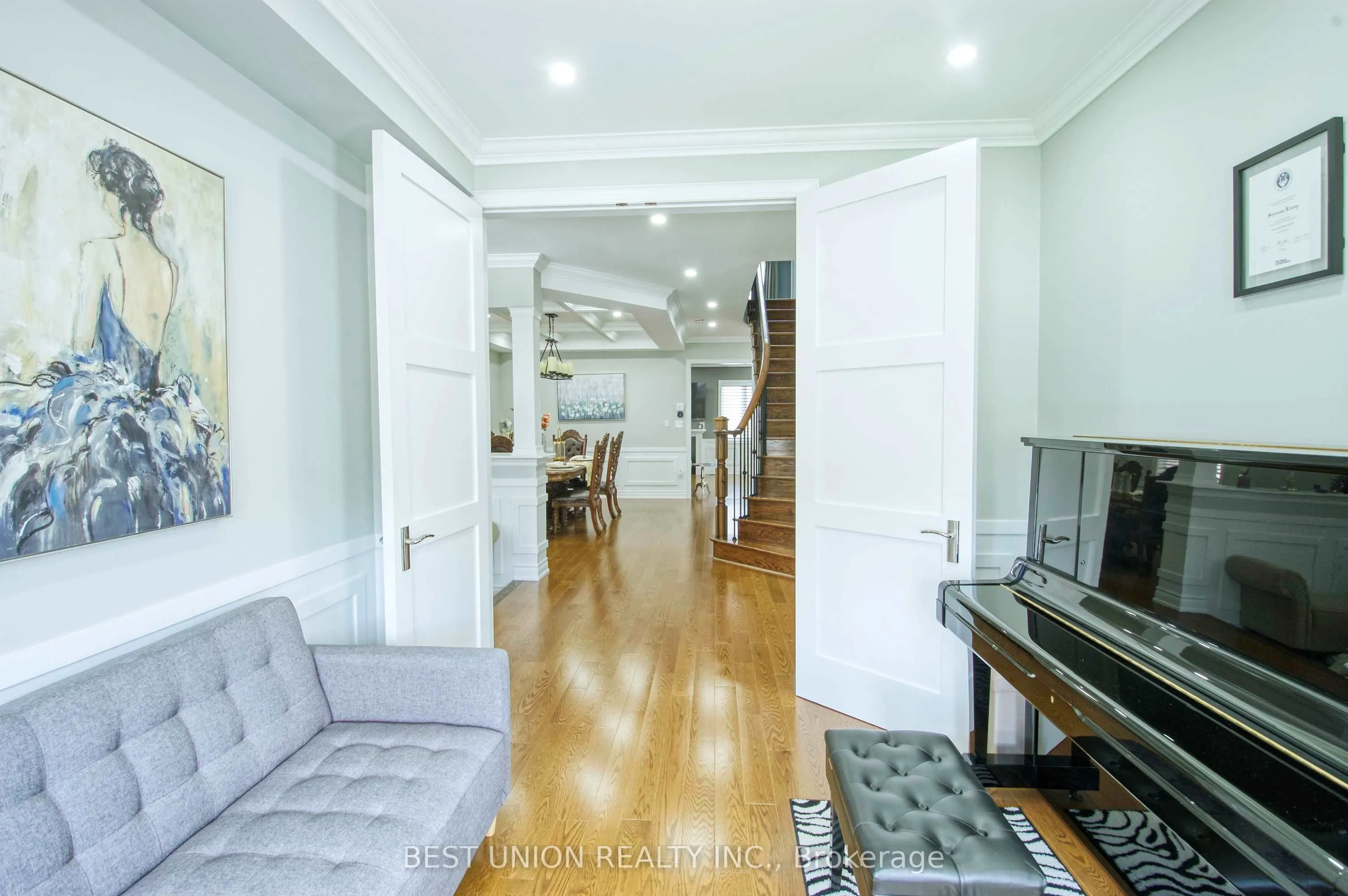 1183 Mctavish Drive