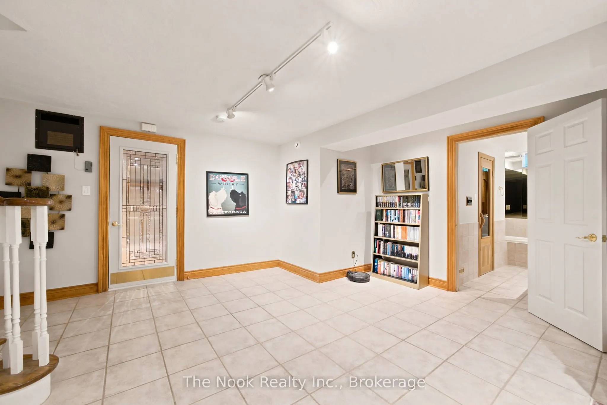 1018 Lockwood Circle