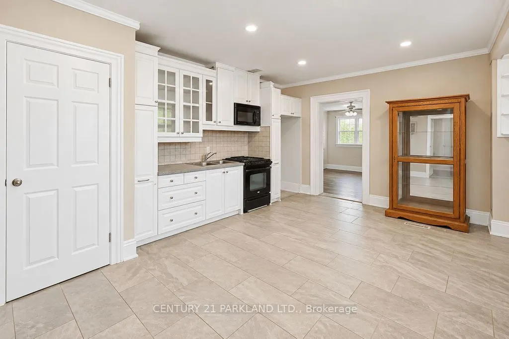 1320 Concession Road E ##10