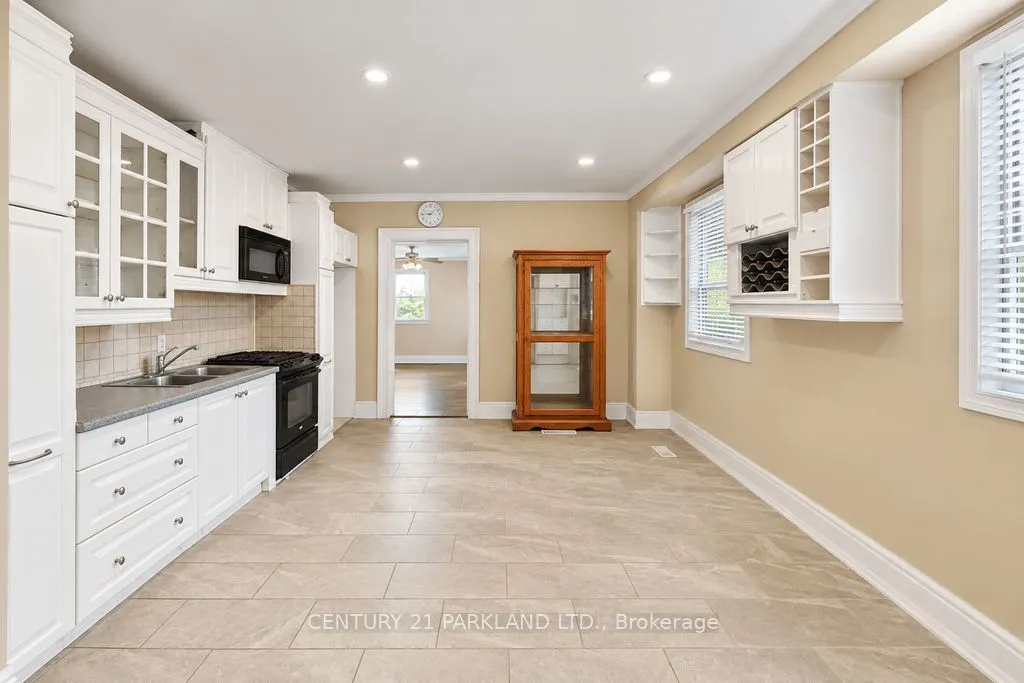 1320 Concession Road E ##10