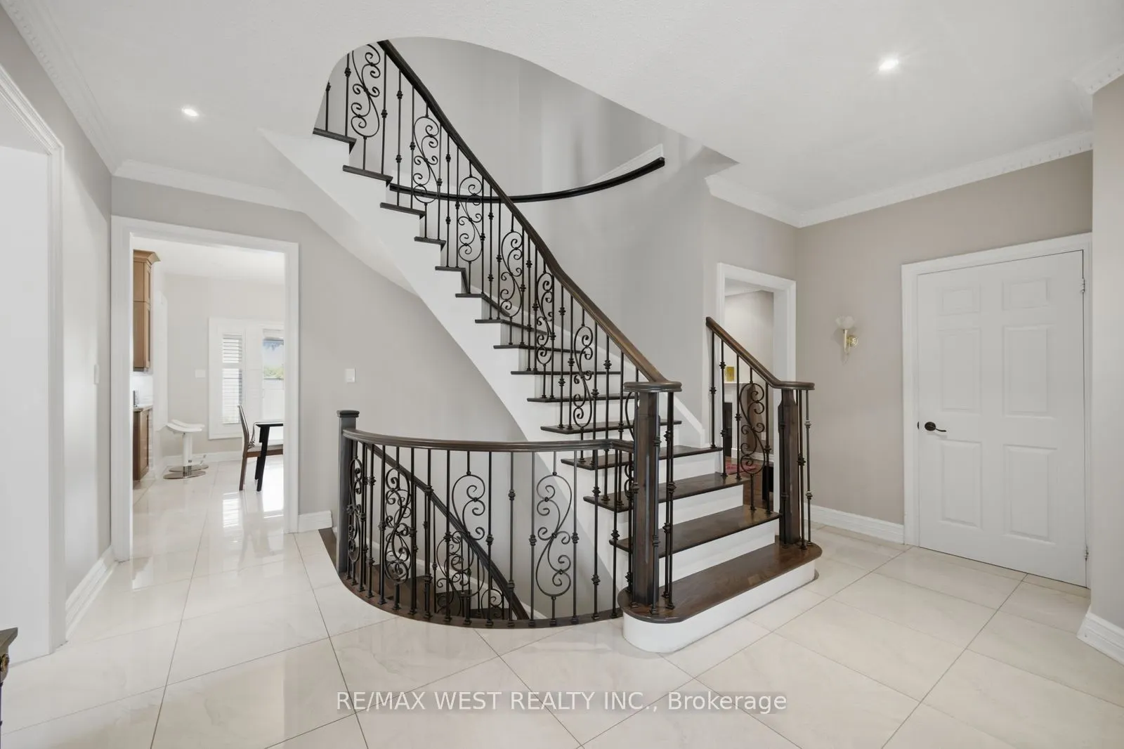 65 Burnhaven Avenue