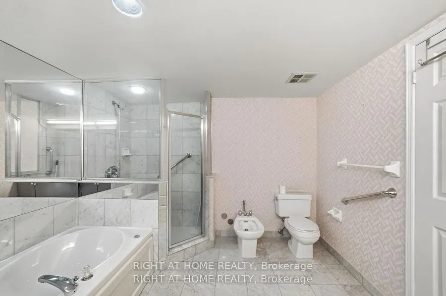 610 Bullock Drive #803