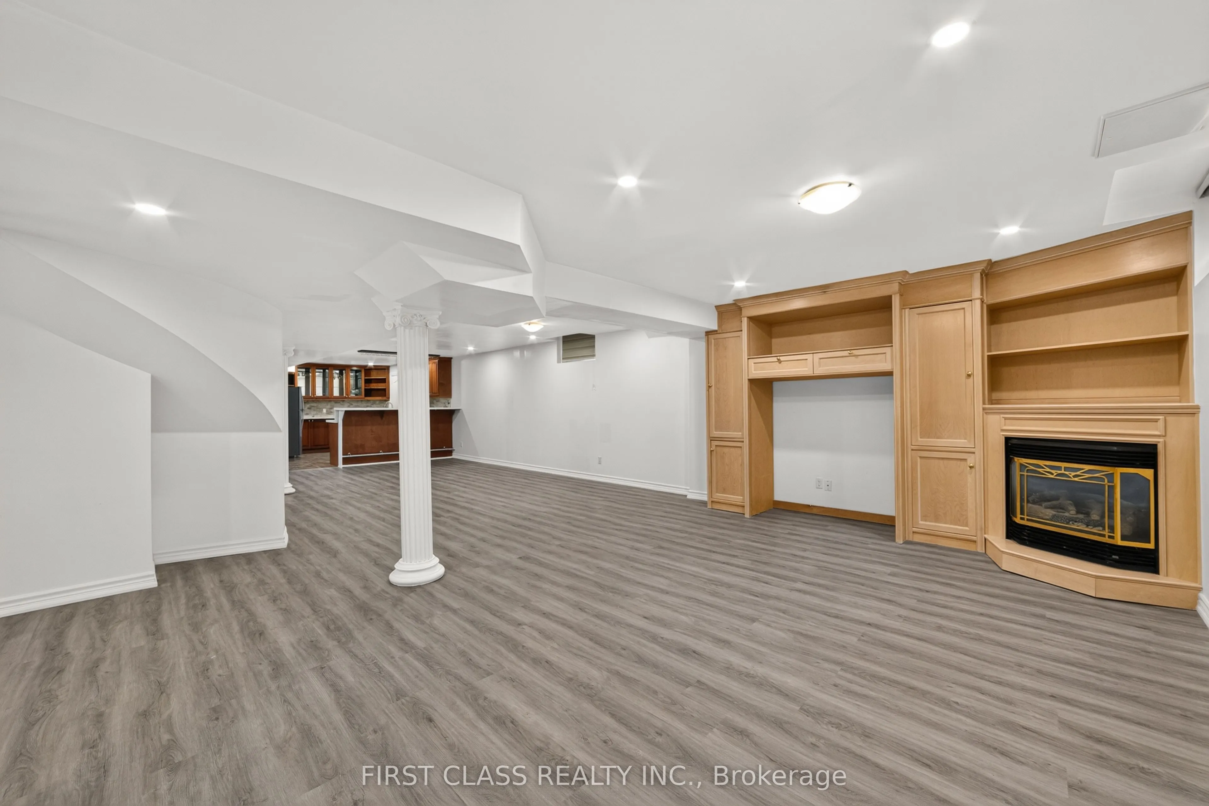 67 Black Walnut Crescent