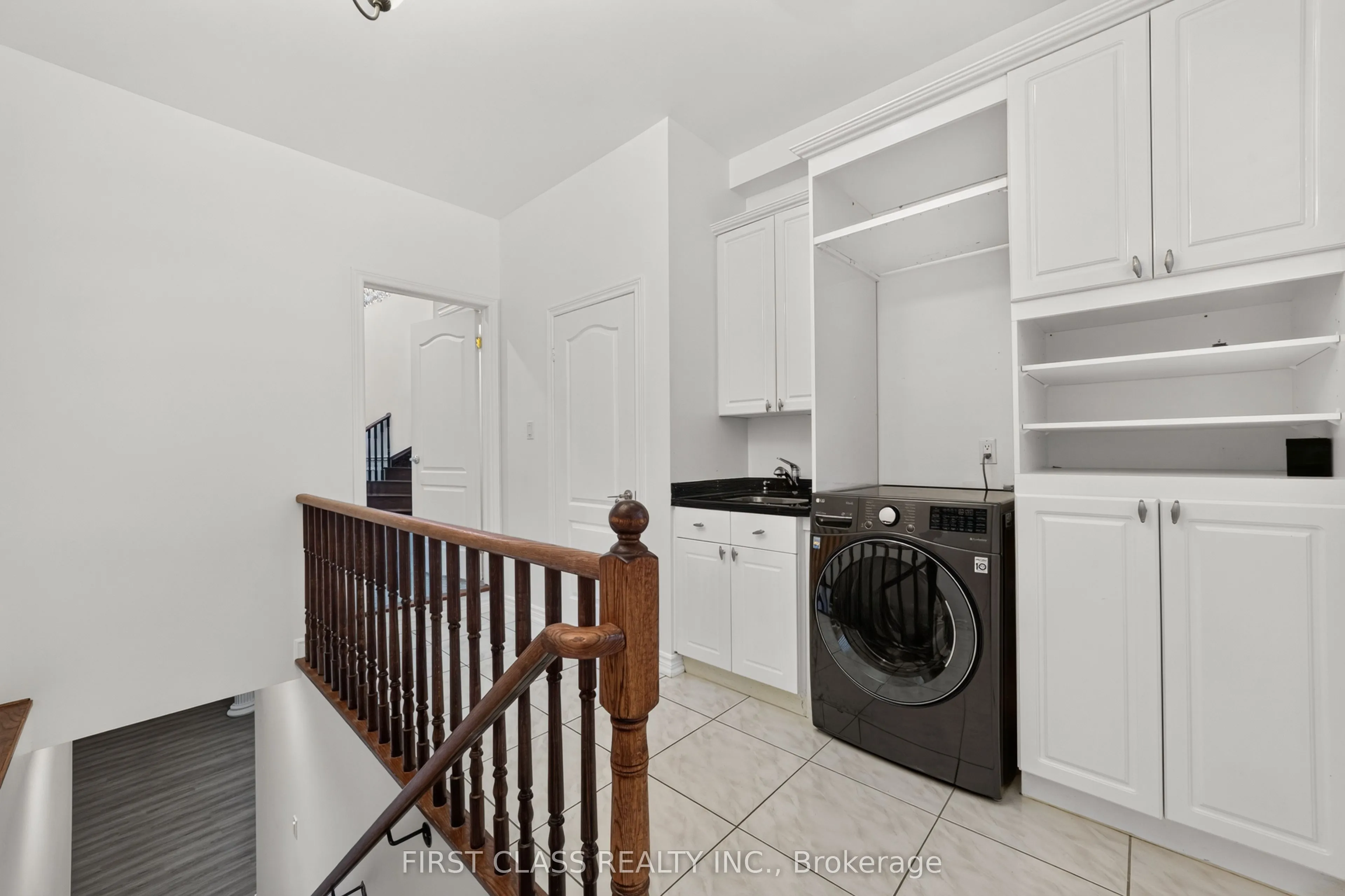 67 Black Walnut Crescent