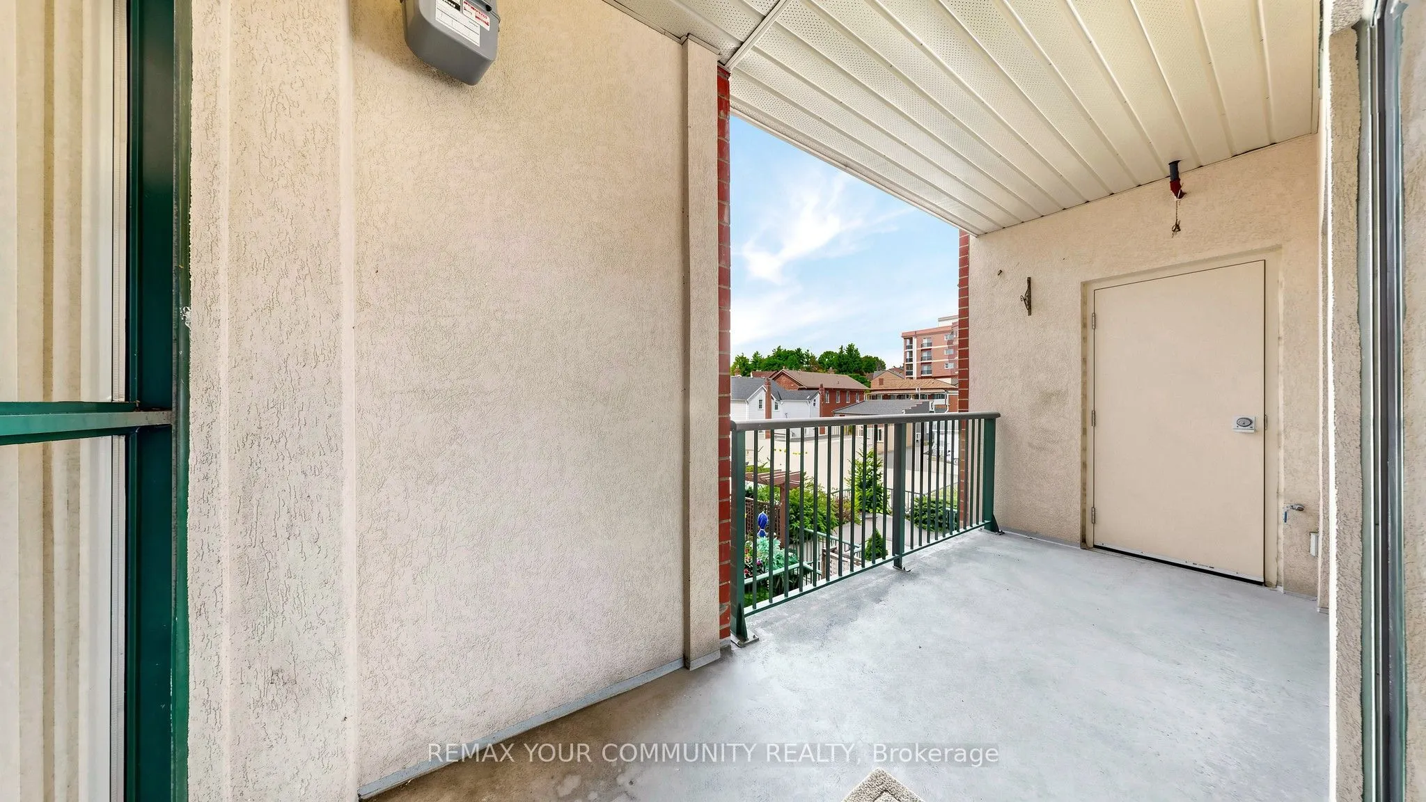 33 Wallace Street #214