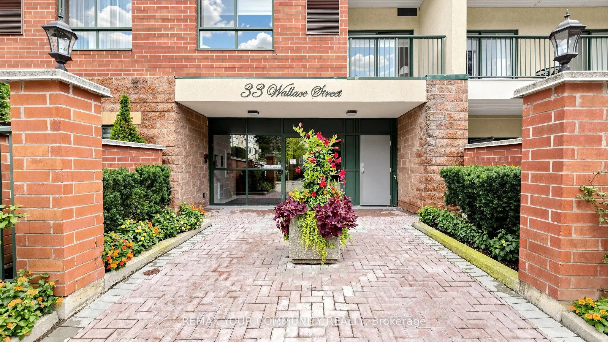 33 Wallace Street #214