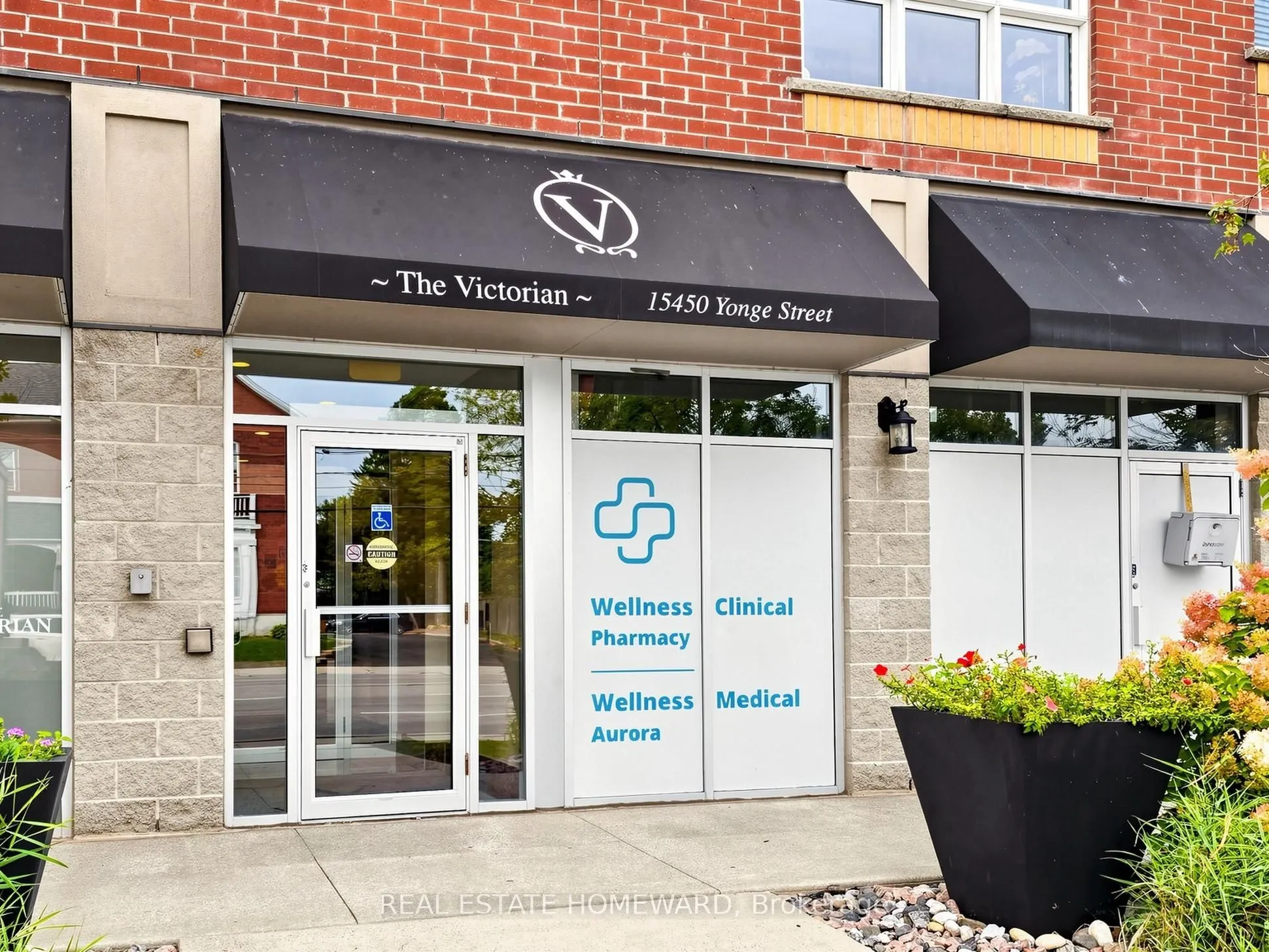 15450 Yonge Street #309