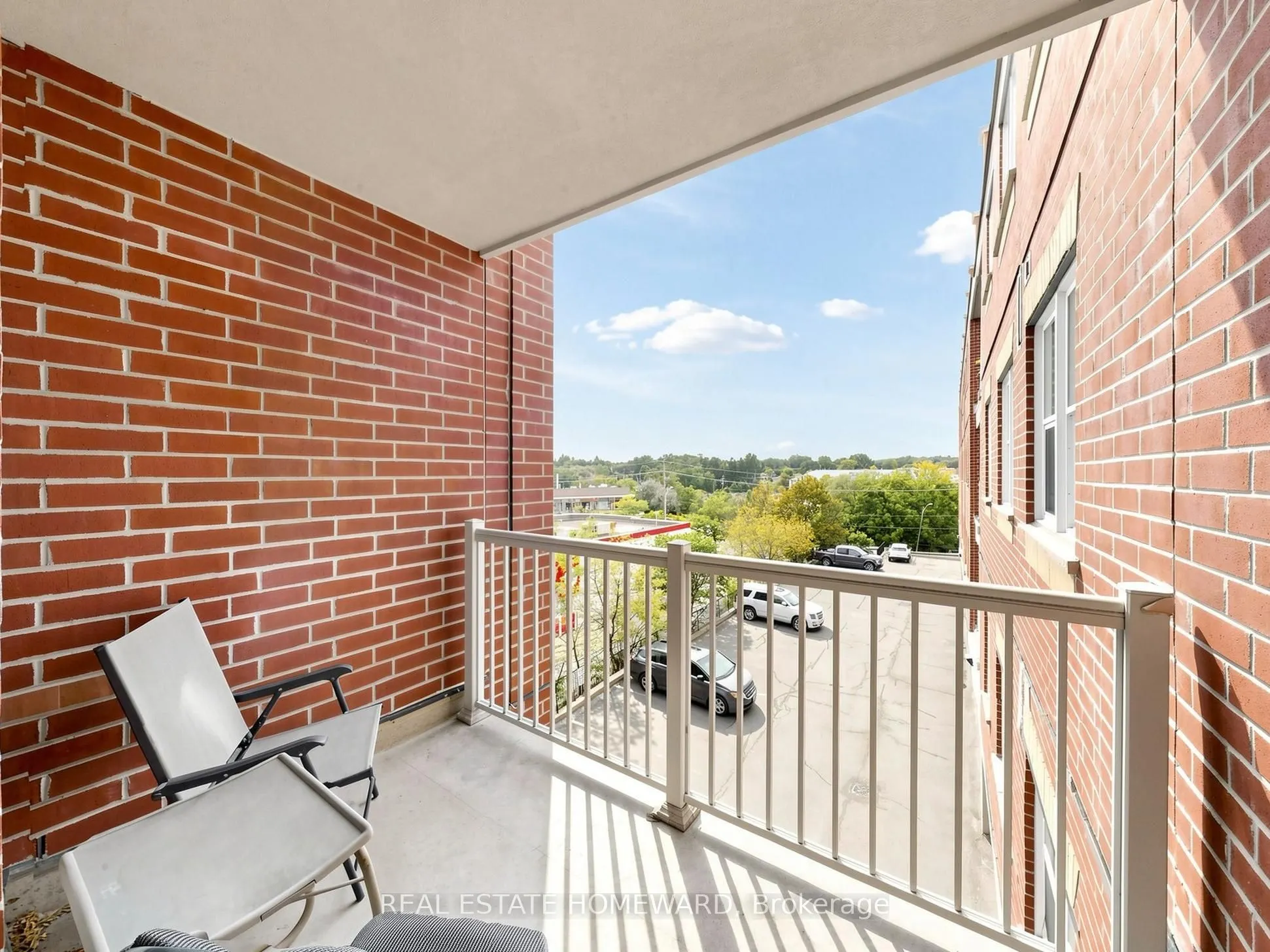 15450 Yonge Street #309