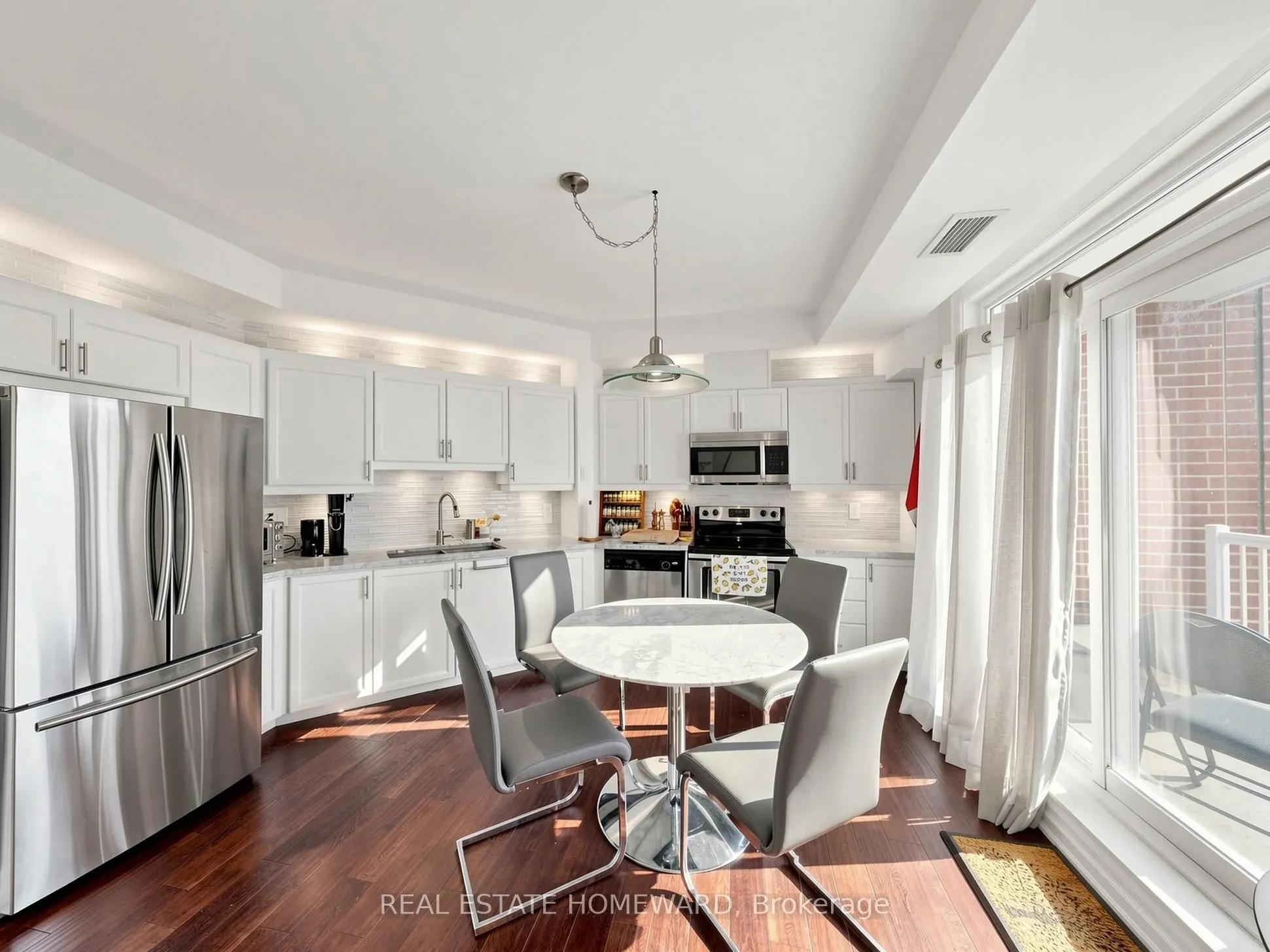 15450 Yonge Street #309