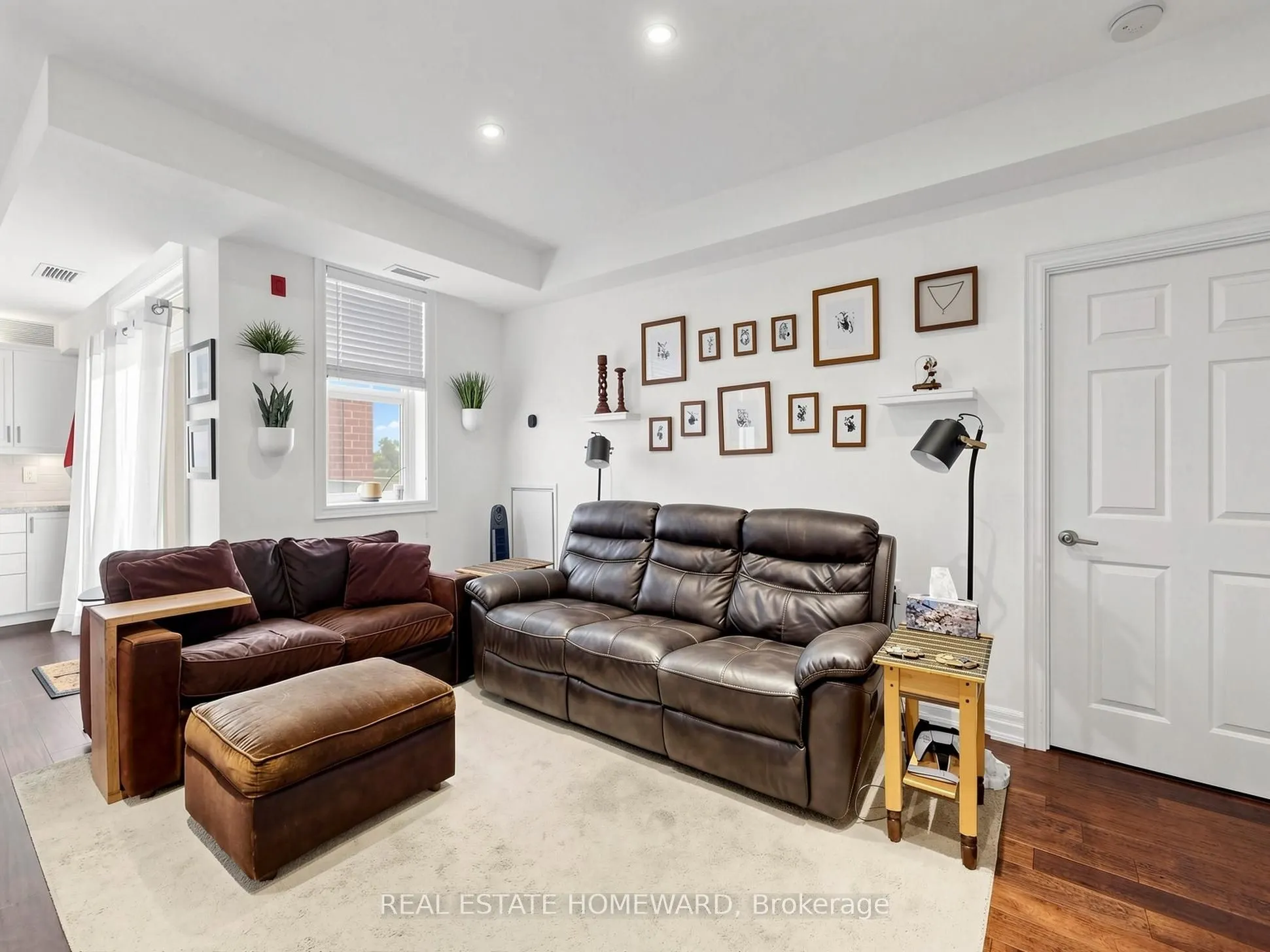 15450 Yonge Street #309