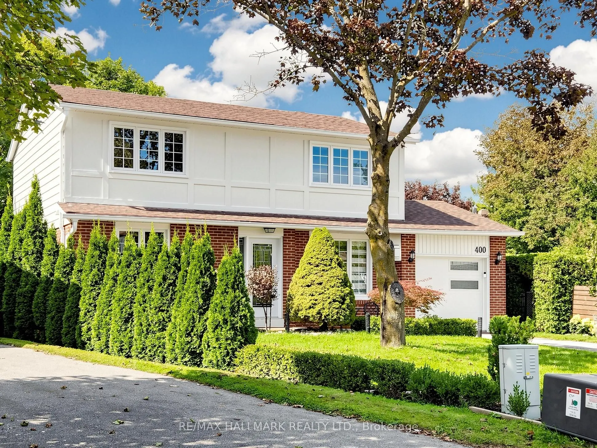 400 Handley Crescent