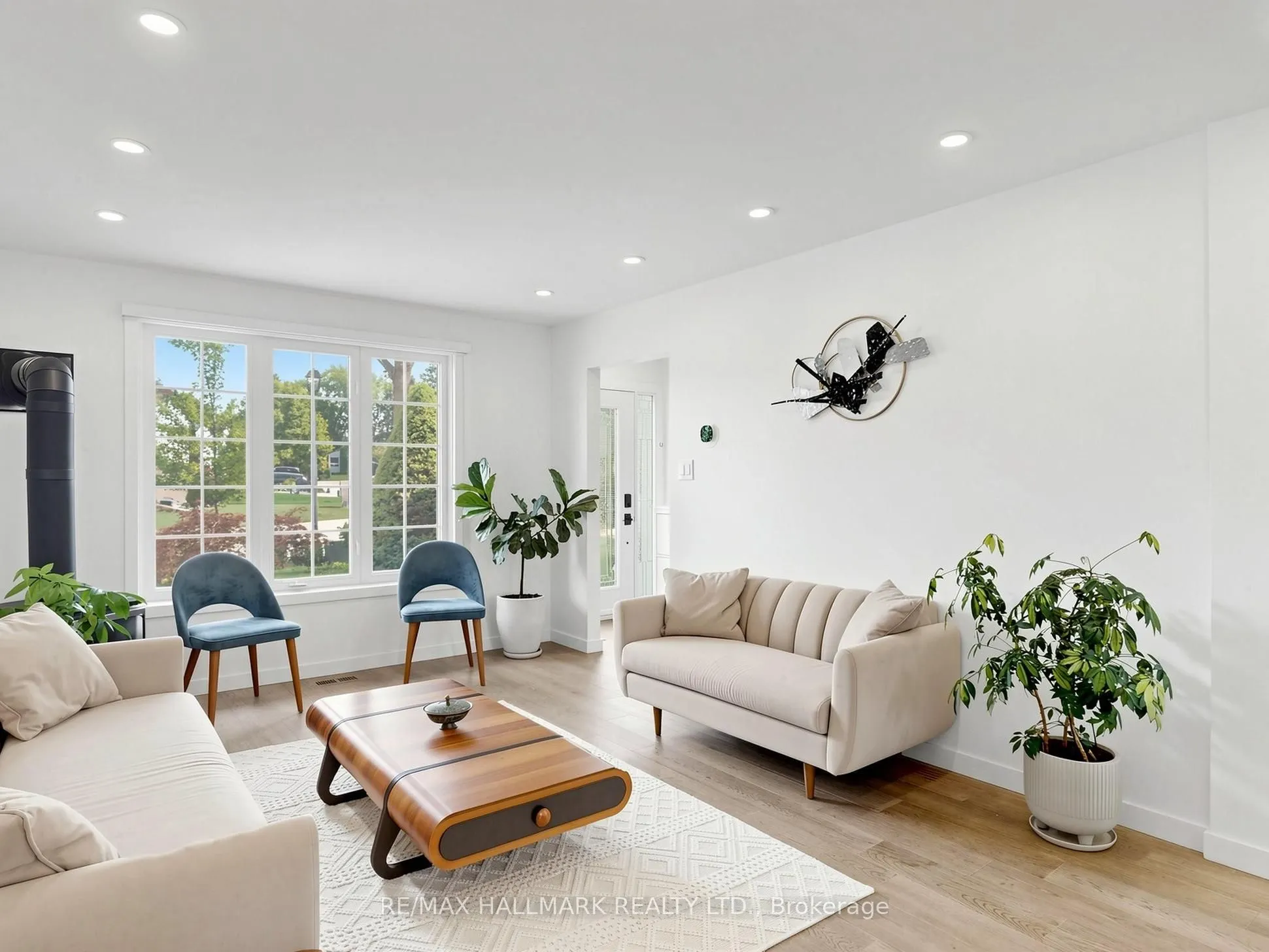 400 Handley Crescent