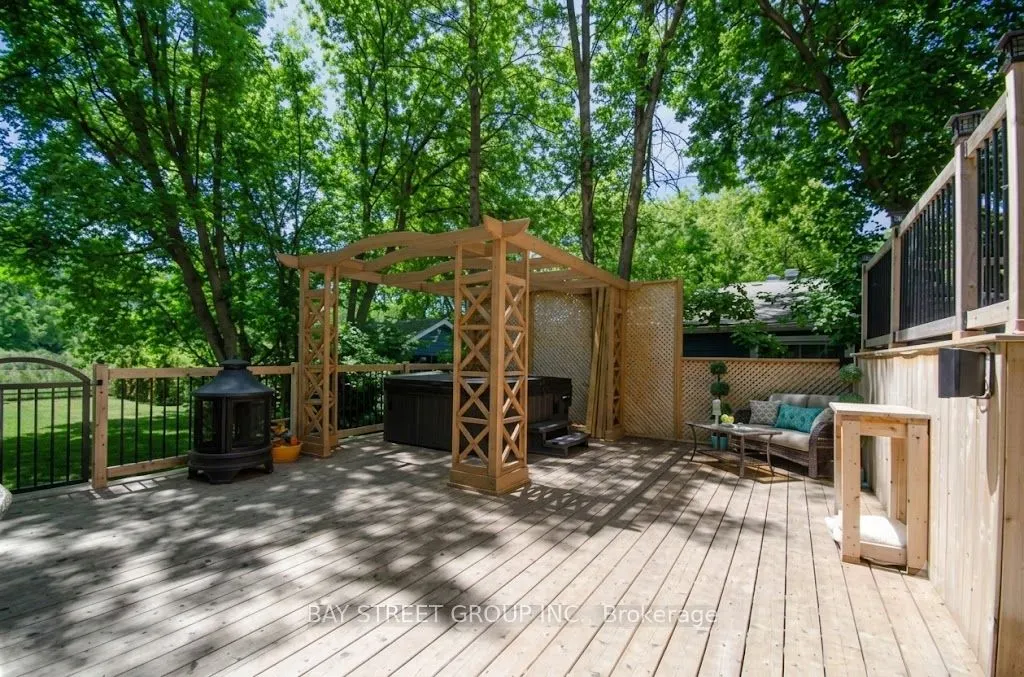 133 Riveredge Drive