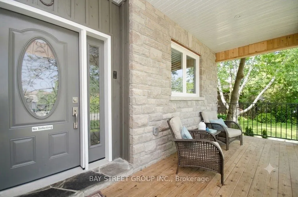 133 Riveredge Drive