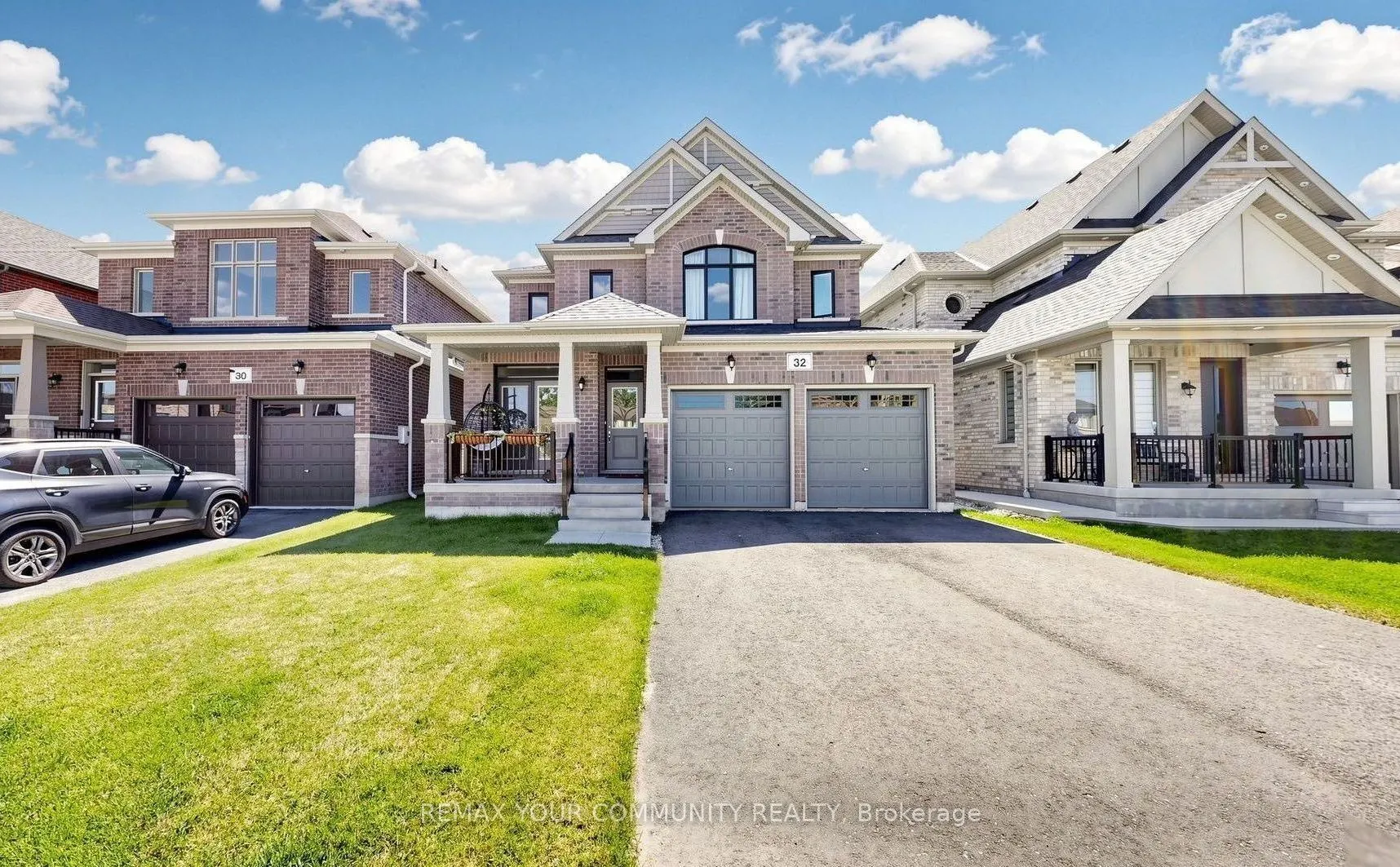 32 Baycroft Boulevard