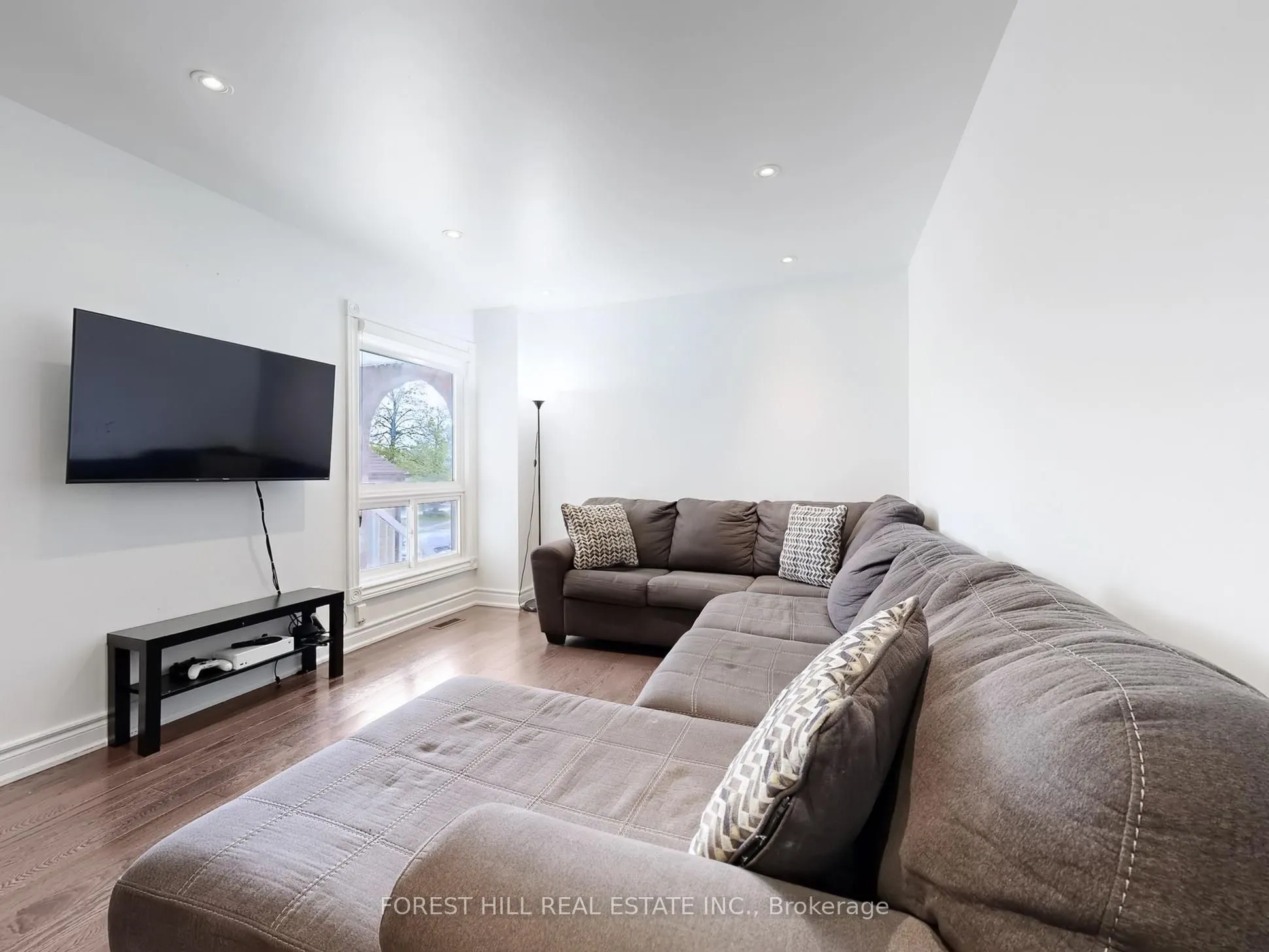 109 Spyglass Hill Road