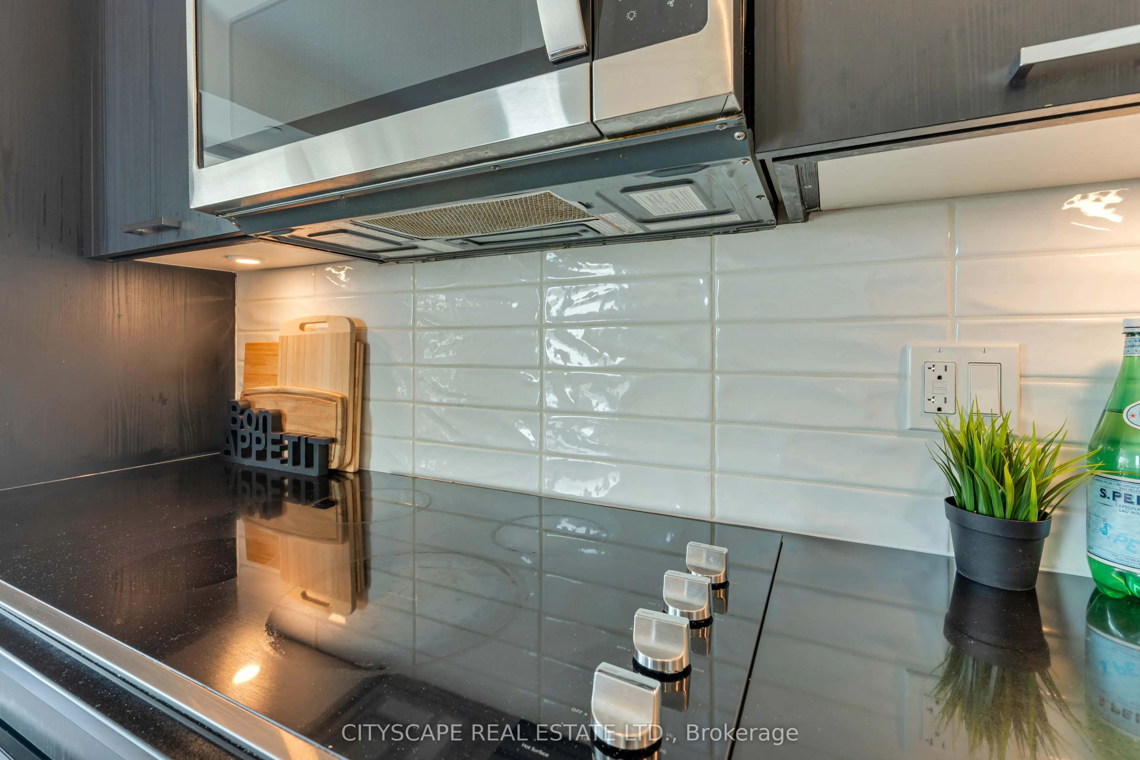 120 Eagle Rock Way #405