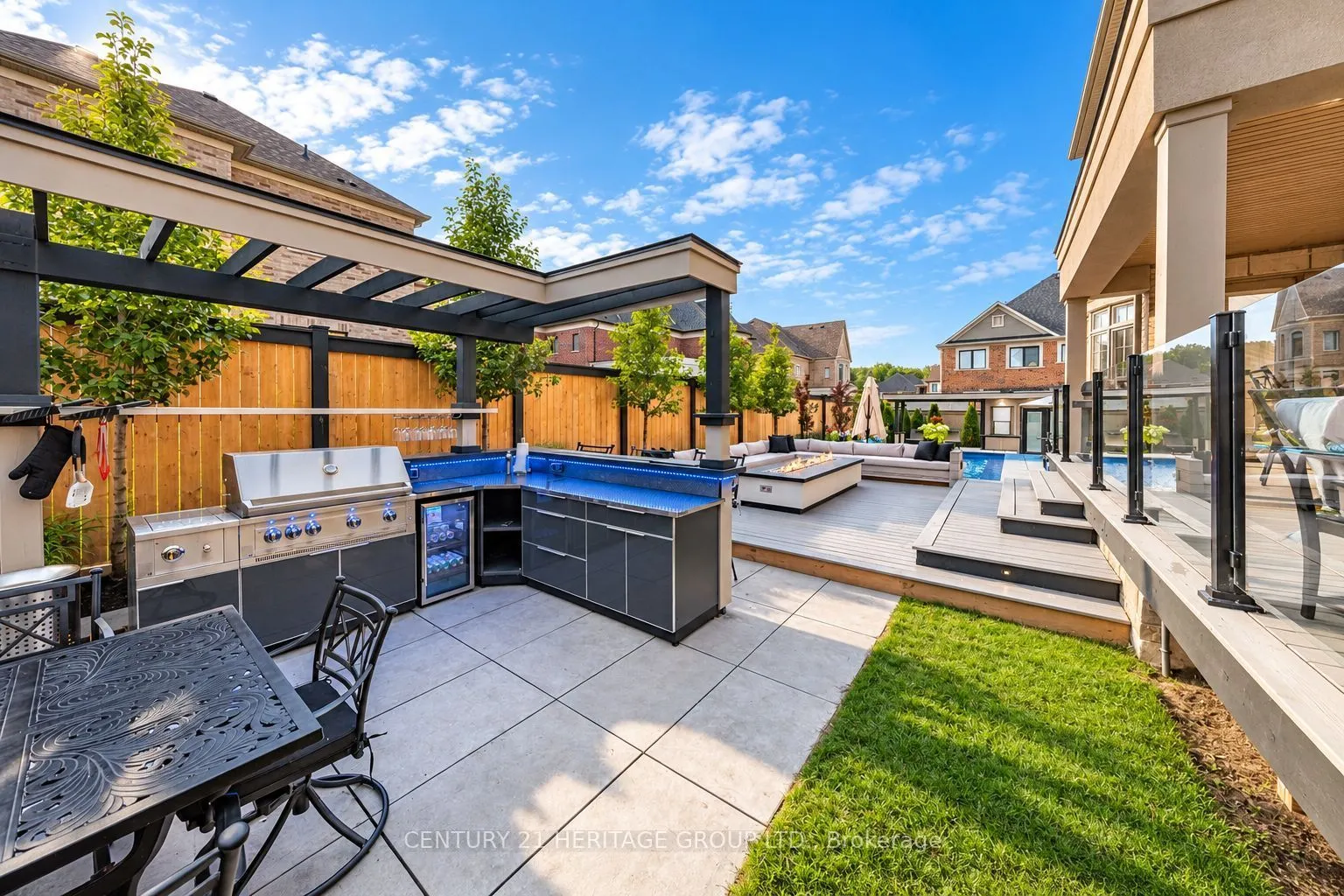 43 Sir Henry Court