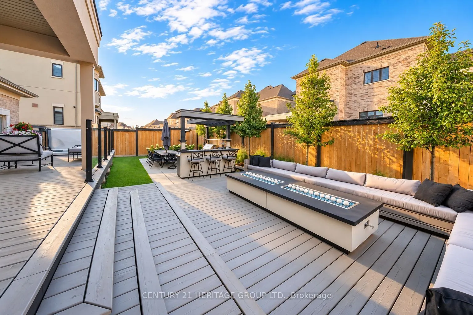 43 Sir Henry Court