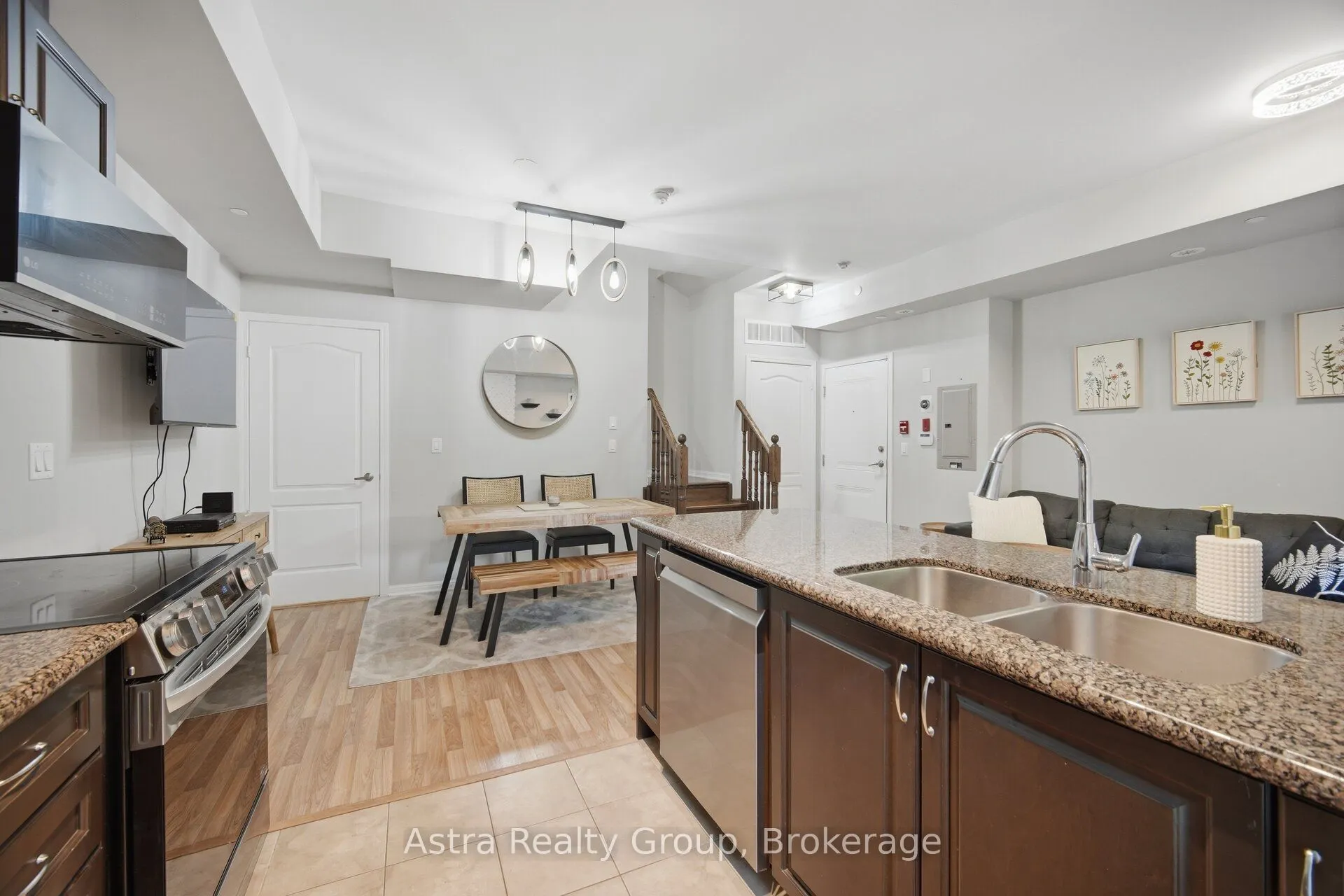 9589 Keele Street #106
