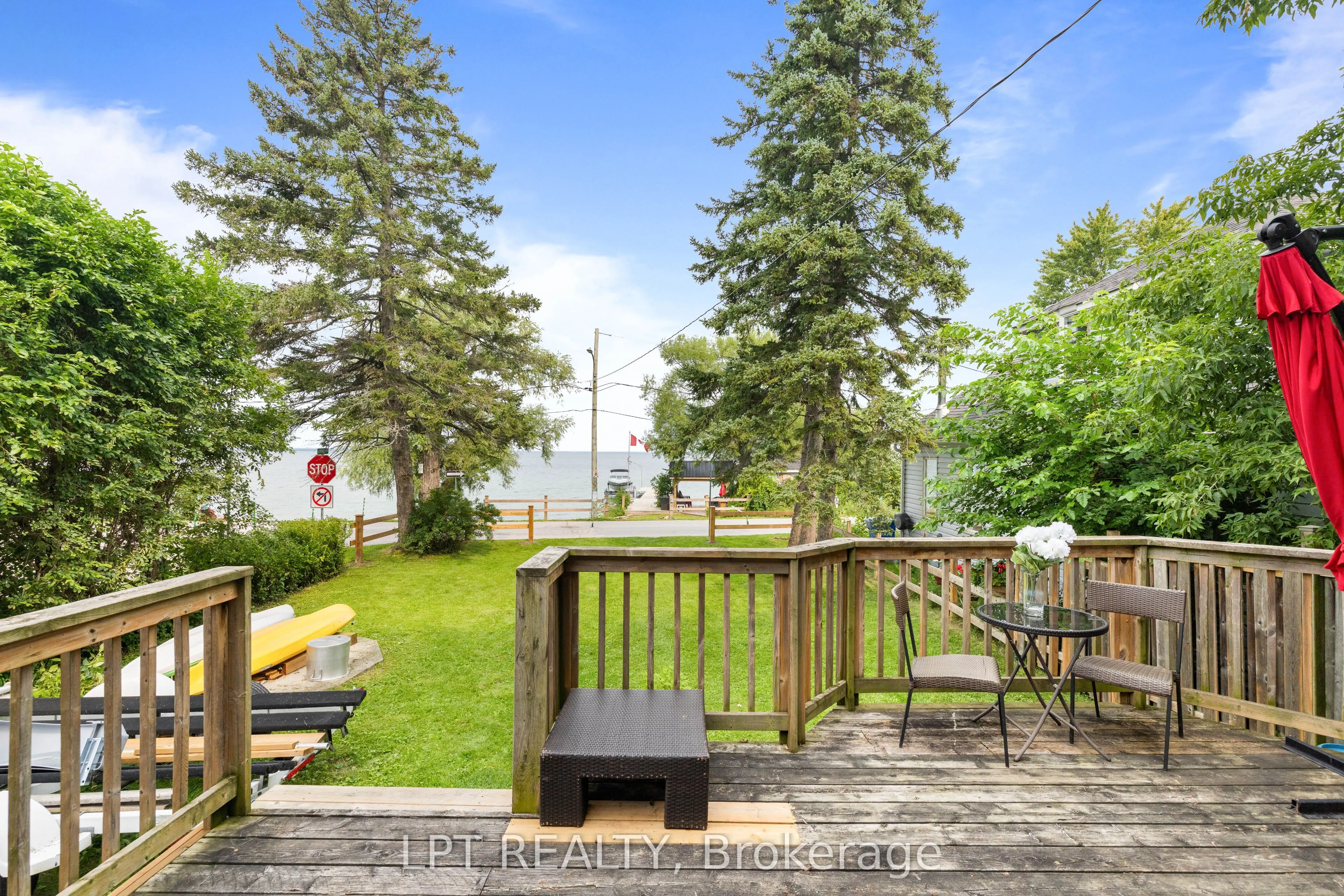 427 Lake Drive E
