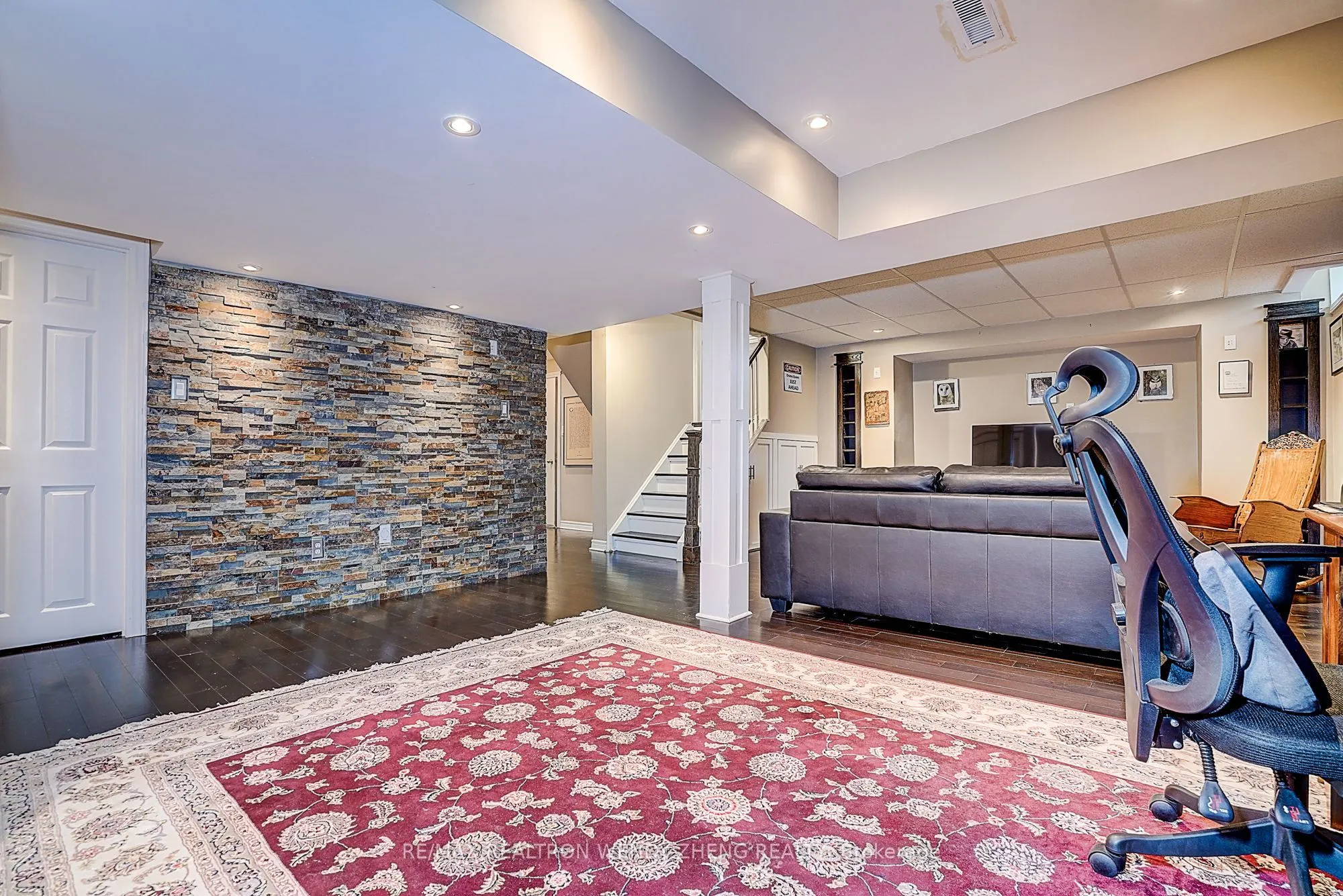 180 Stave Crescent