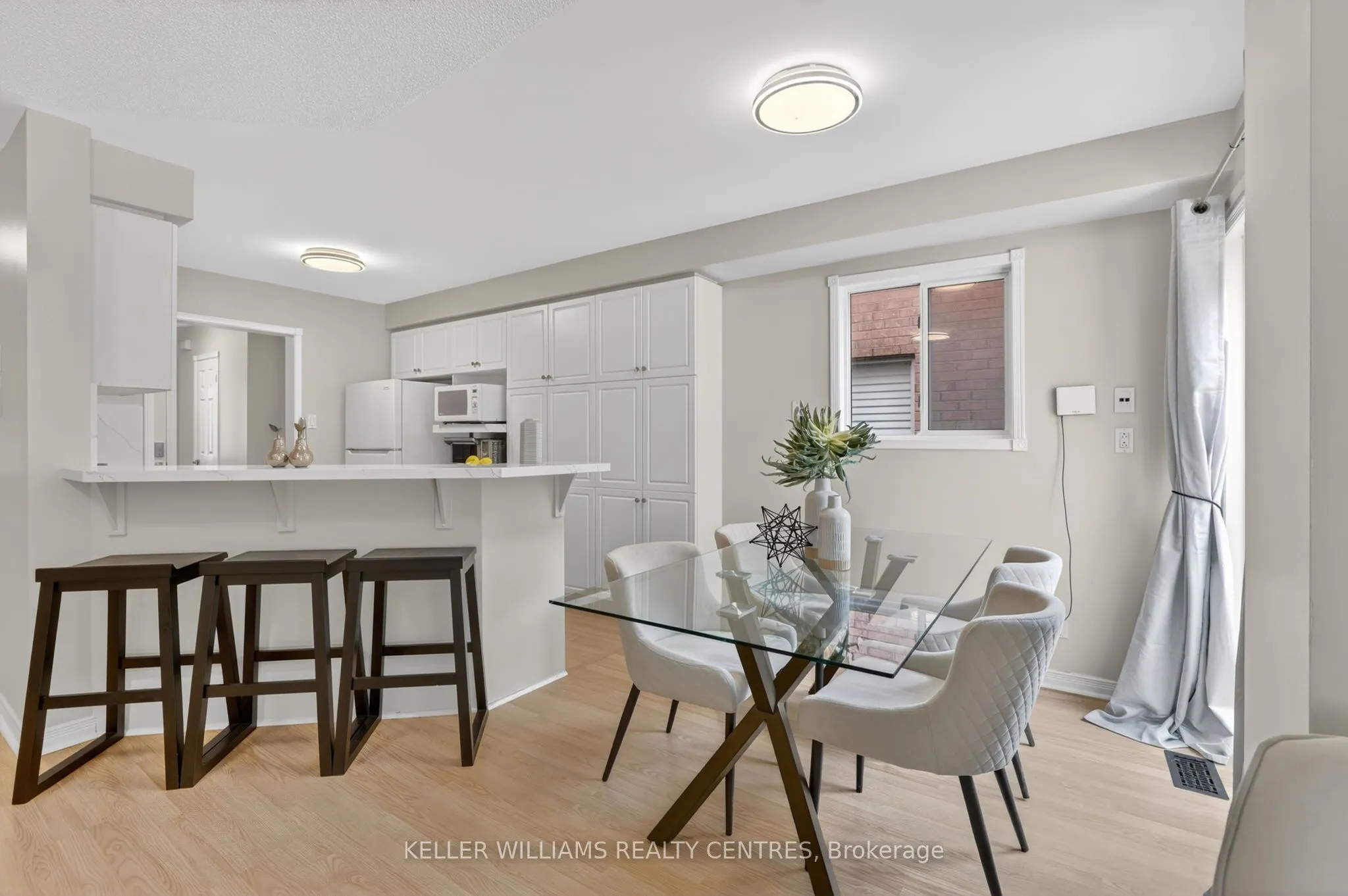 120 Woodroof Crescent