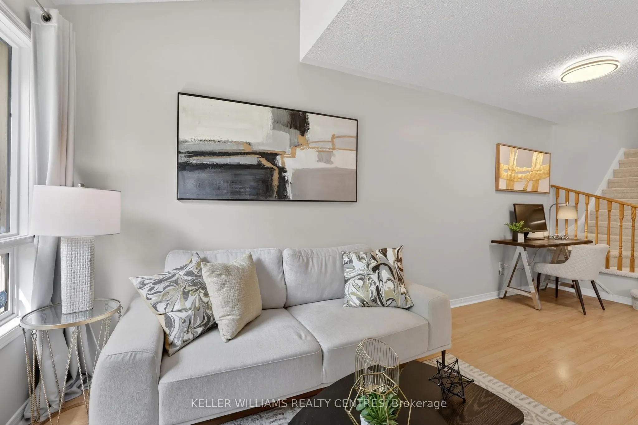 120 Woodroof Crescent