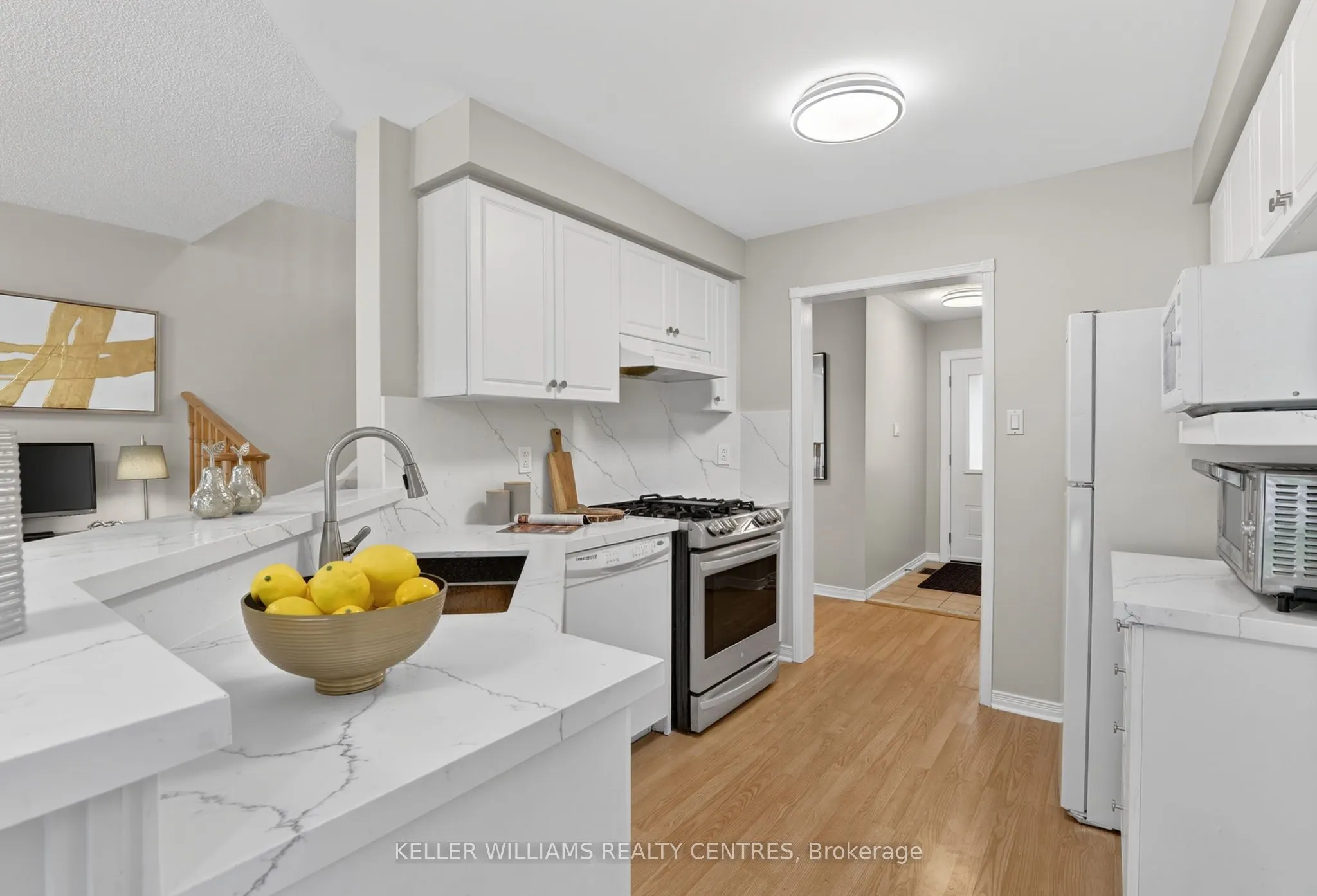 120 Woodroof Crescent