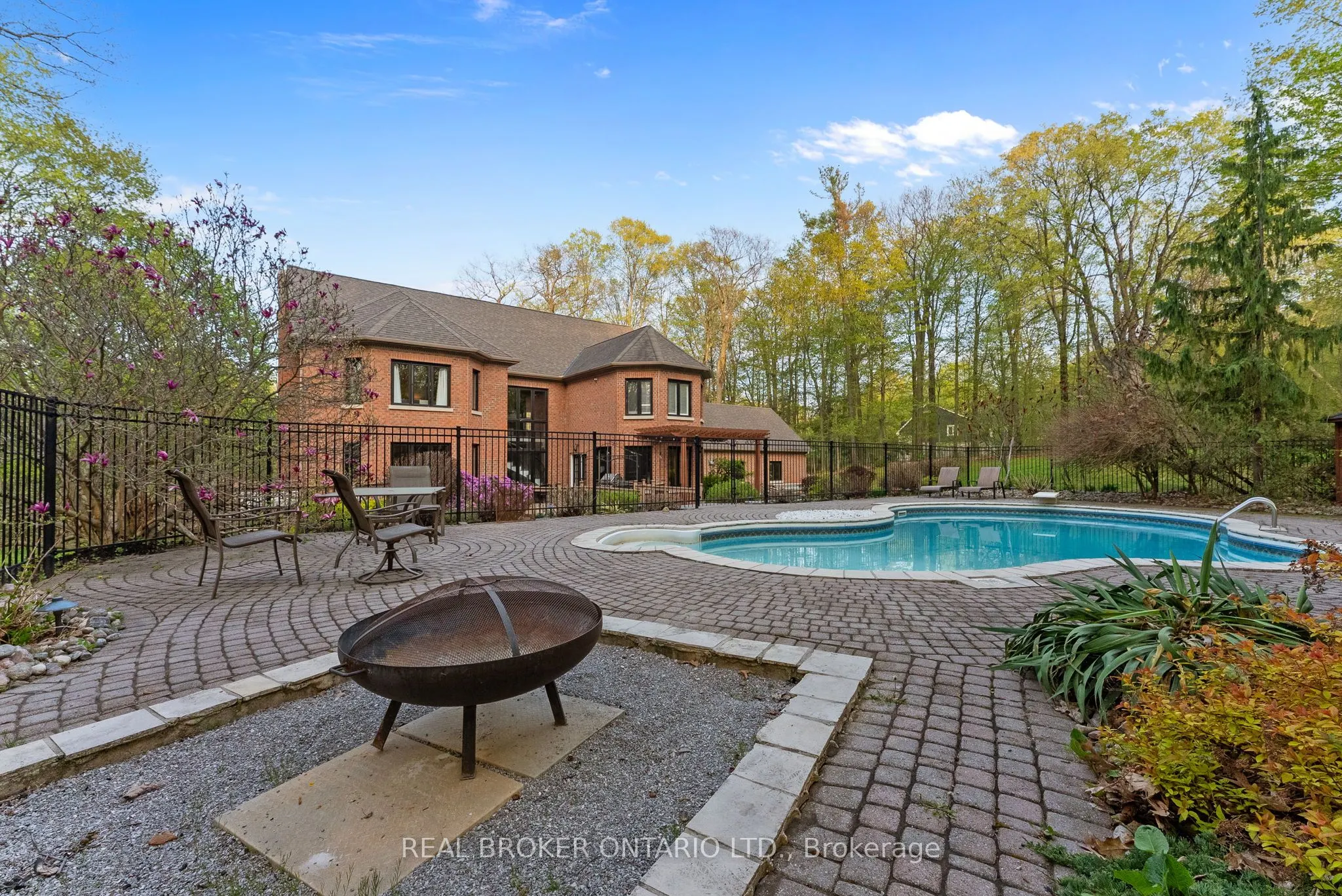 10 Oakview Place