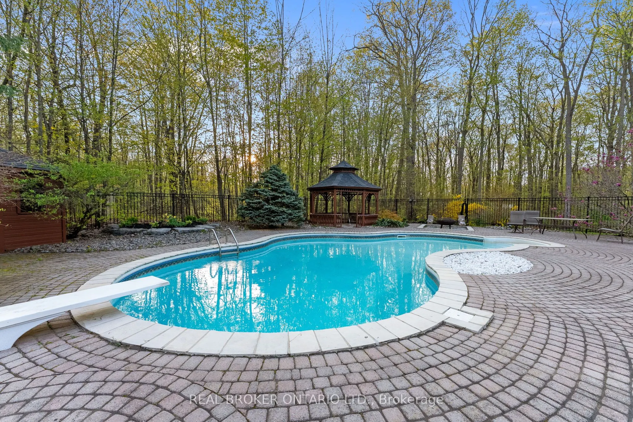 10 Oakview Place