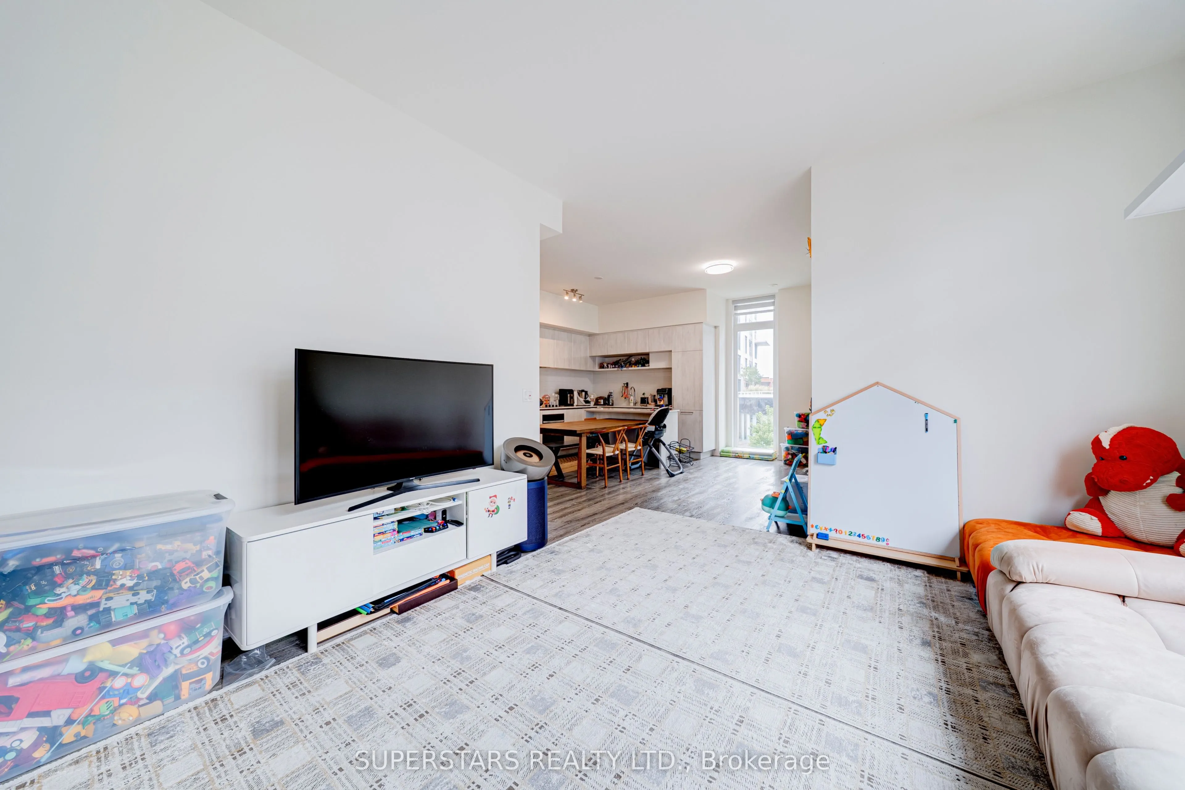 14 David Eyer Road #1019